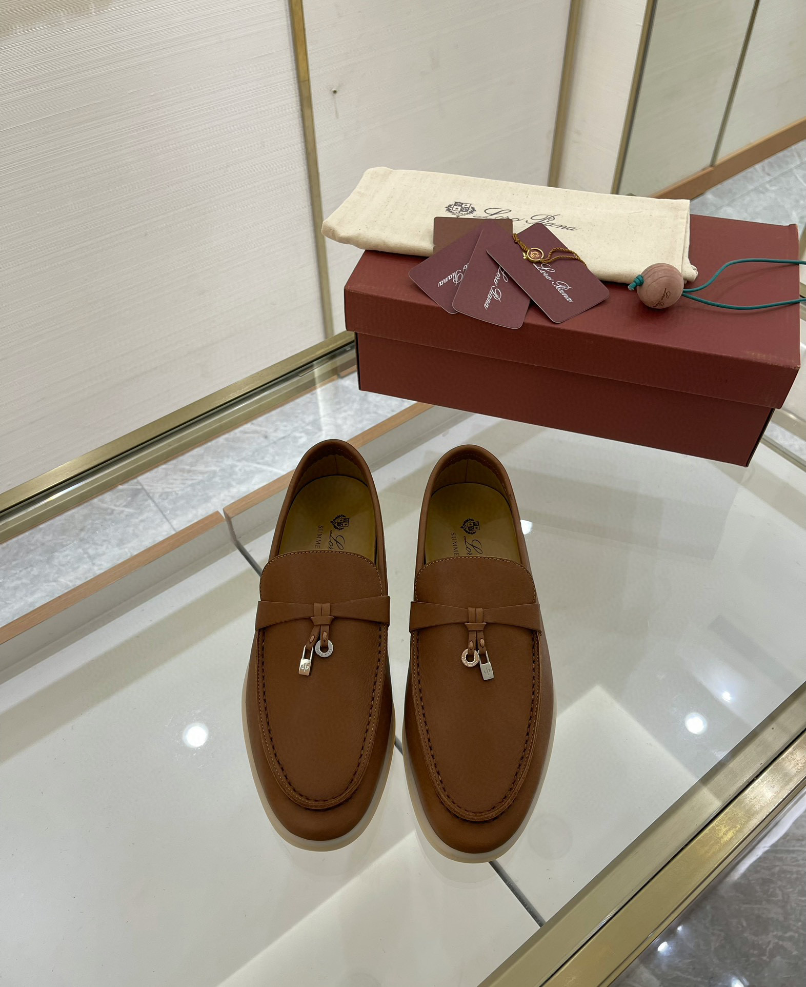 로로피아나 Loro Piana Summer Walk 썸머 워크