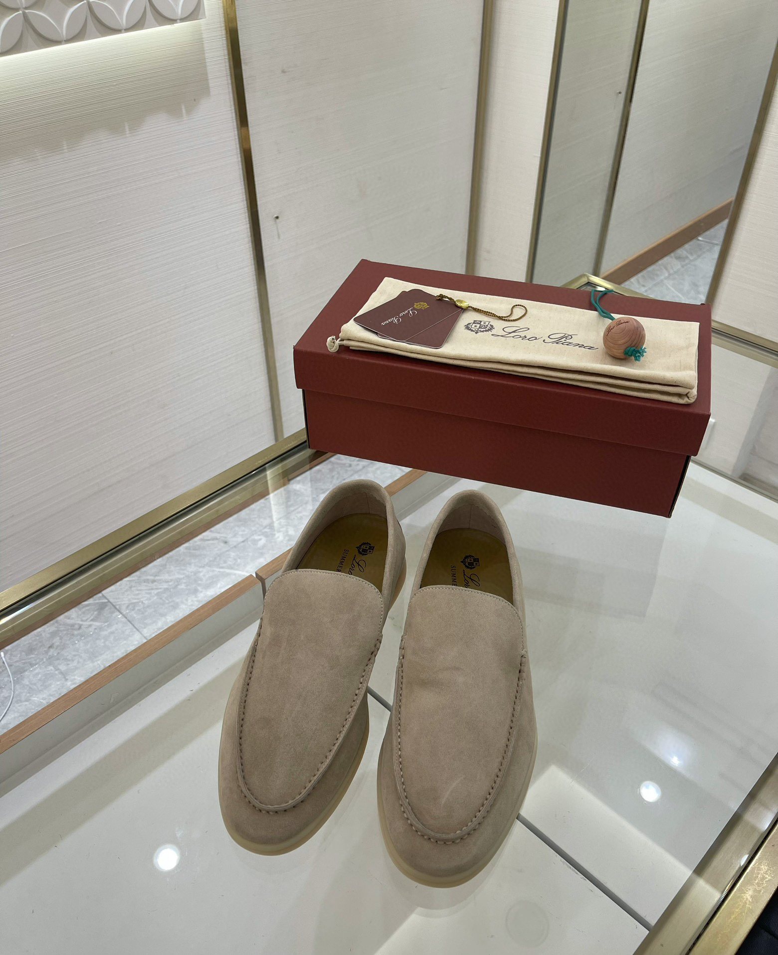 로로피아나 Loro Piana Summer Walk 썸머 워크