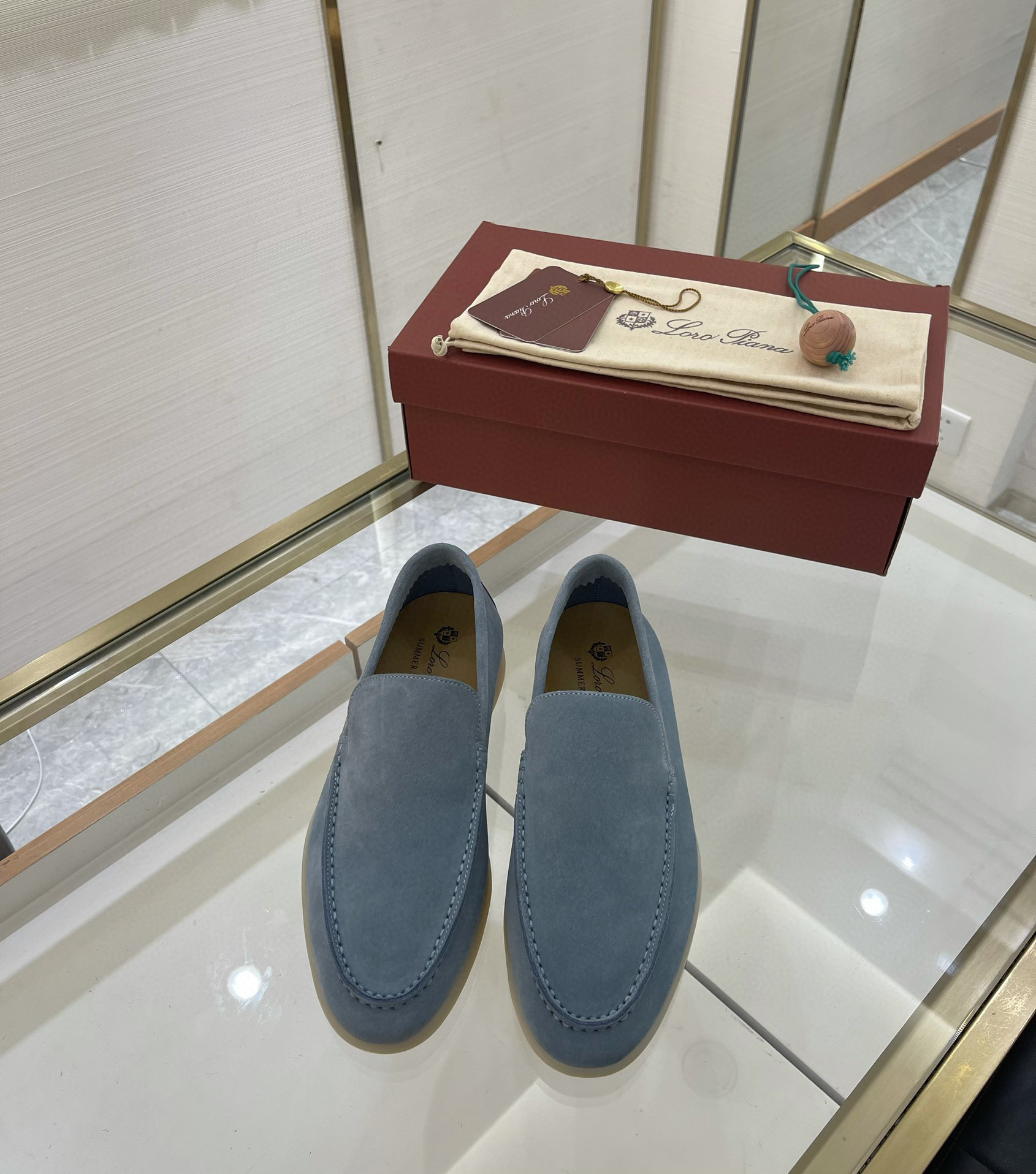 로로피아나 Loro Piana Summer Walk 썸머 워크