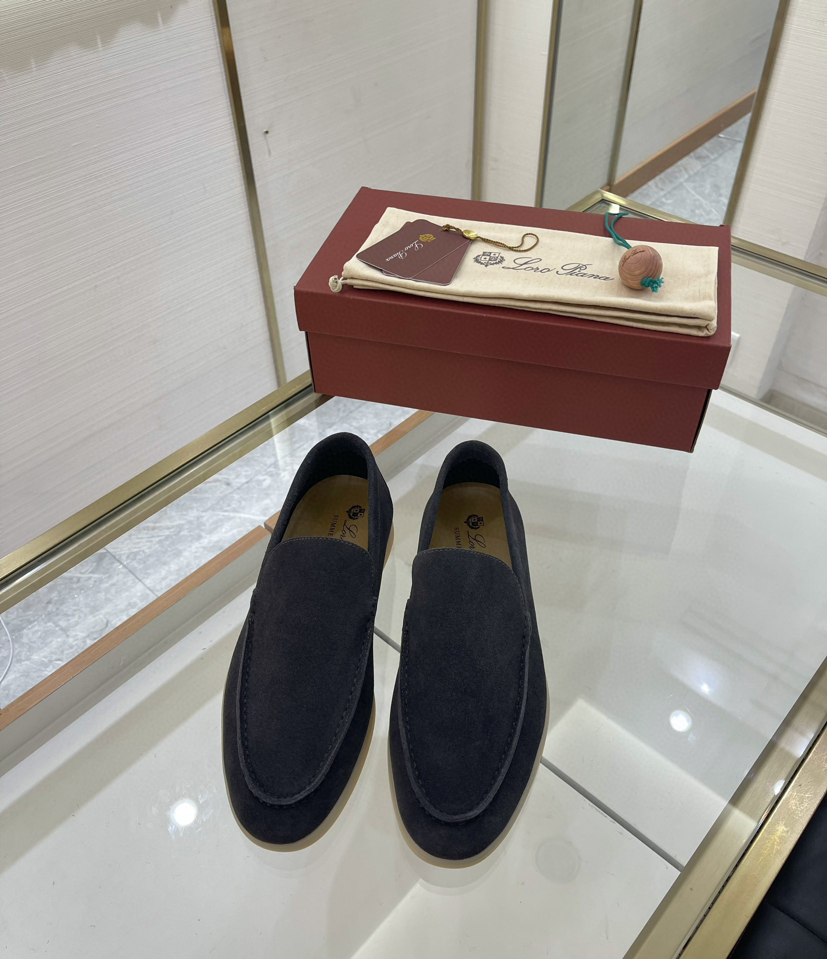 로로피아나 Loro Piana Summer Walk 썸머 워크