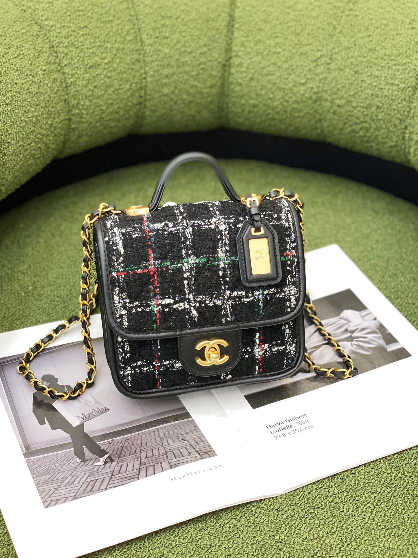 CHANEL 핸들 장식의 스몰 플랩 백 17cm