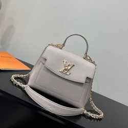 루이비통 Louis Vuitton 21052 숄더백 23CM