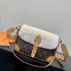 루이비통 Louis Vuitton 46317 숄더백 24CM