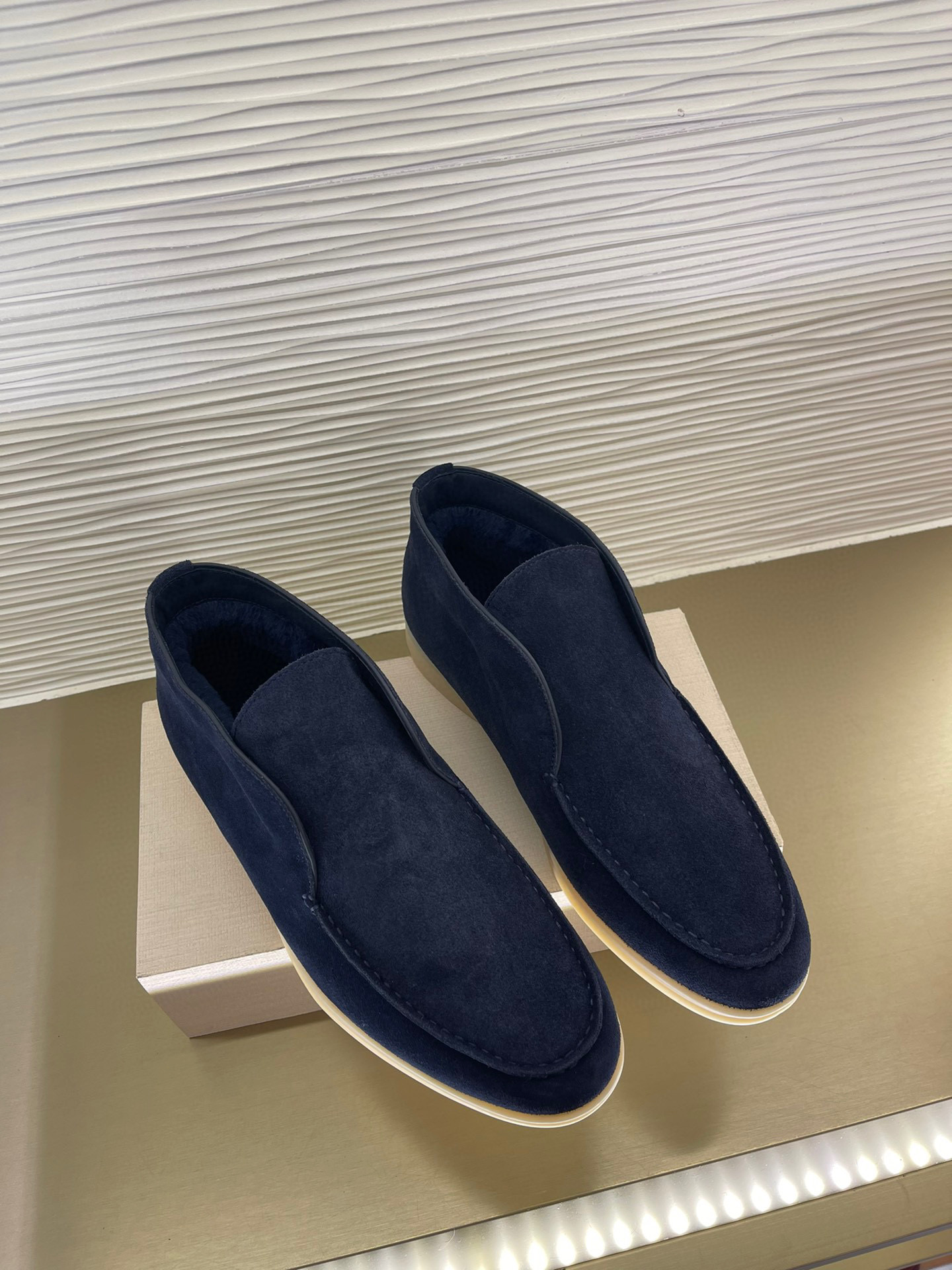 로로피아나 Loro Piana Open Walk 오픈 워크