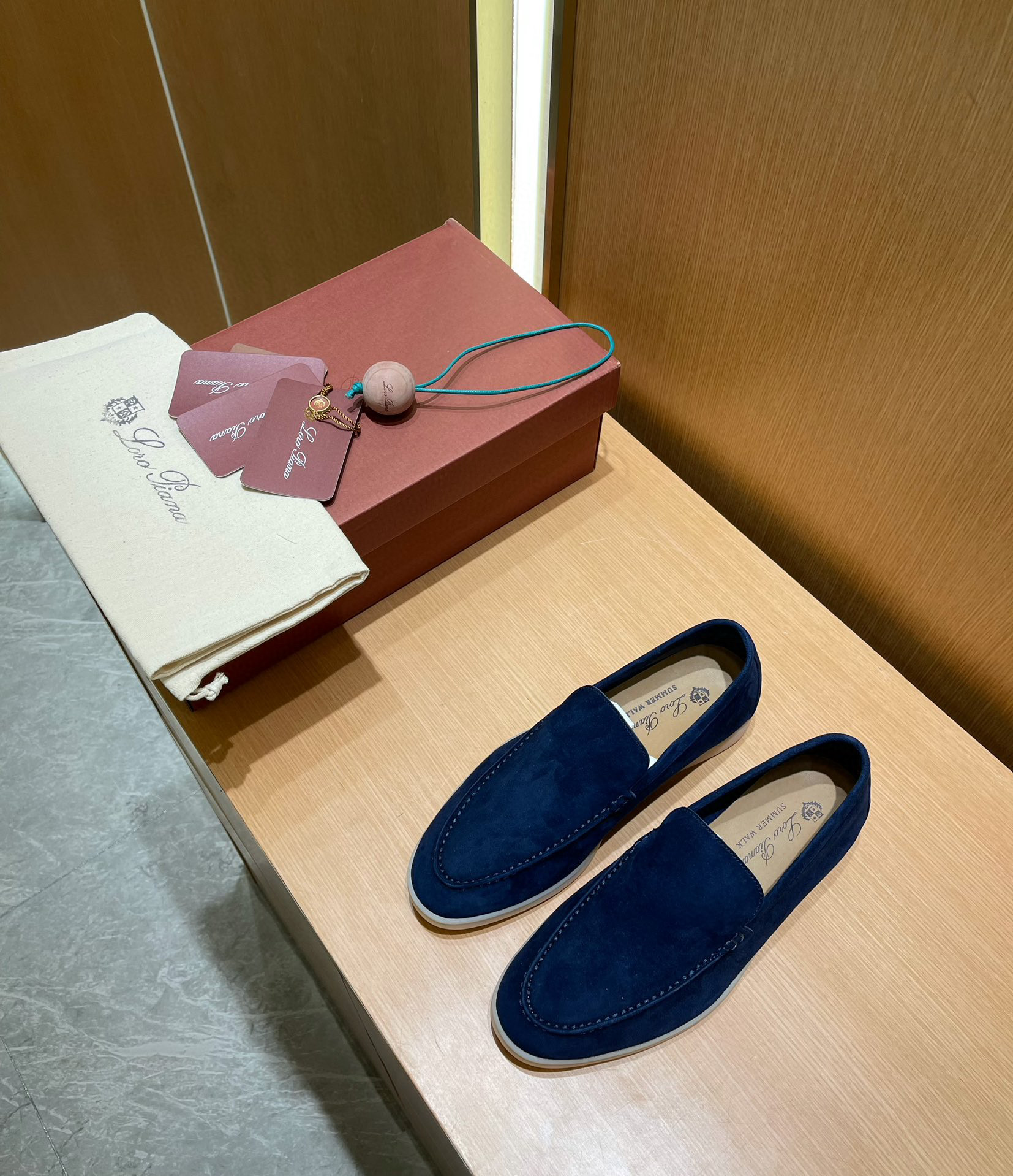 로로피아나 Loro Piana Summer Charms Walk 모카신