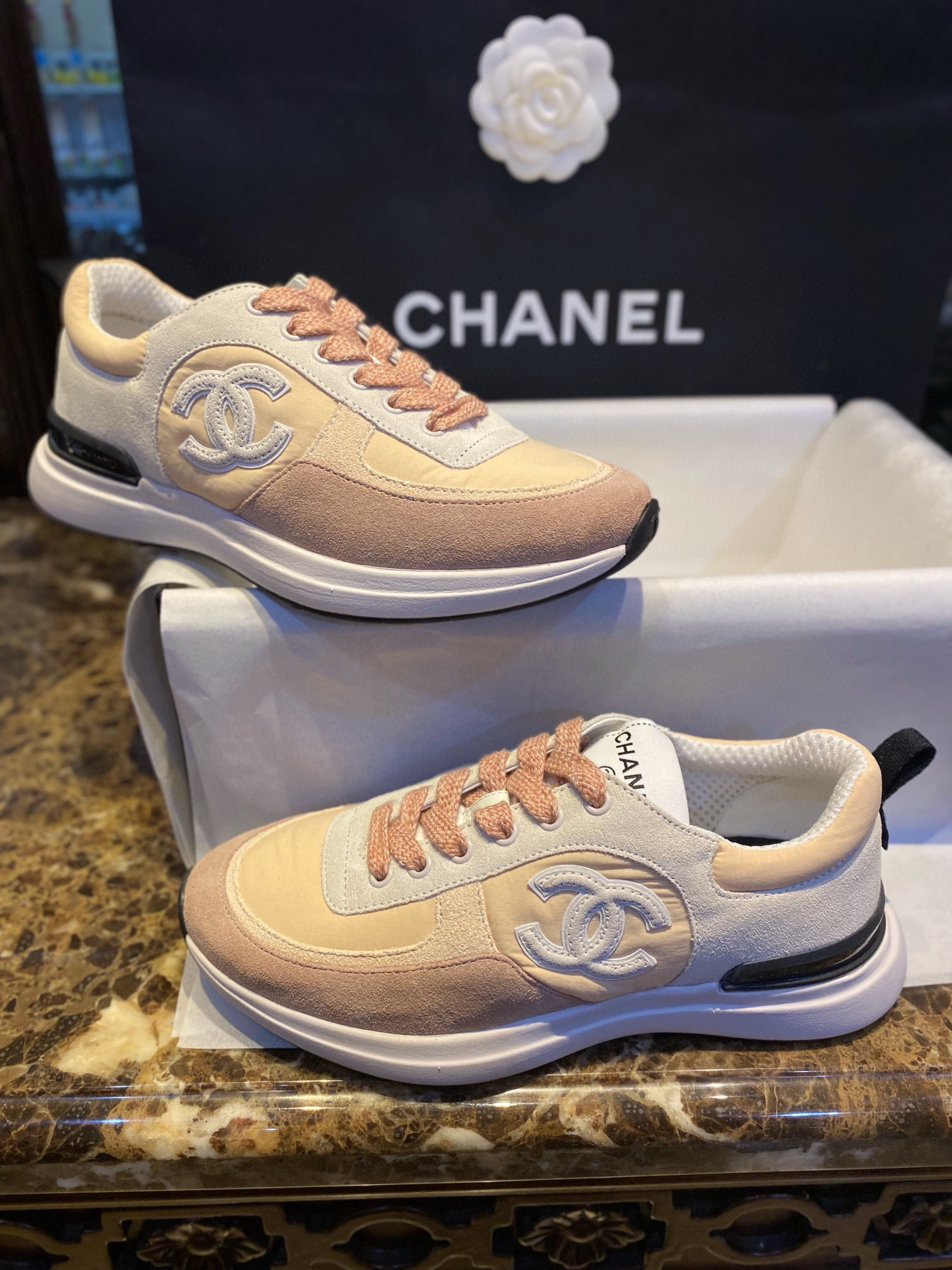 샤넬 CHANEL 운동화