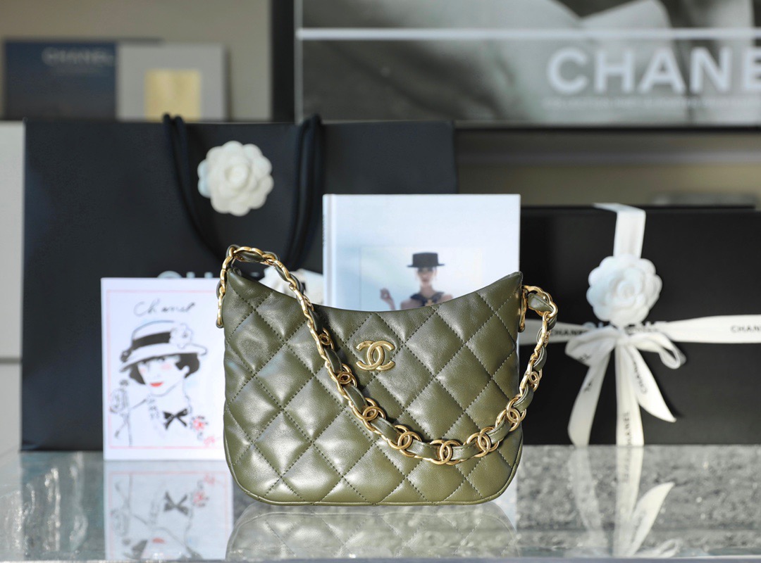 CHANEL 호보 핸드백 17.5CM