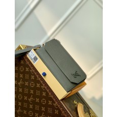 루이비통 Louis Vuitton 69831 지갑 20CM