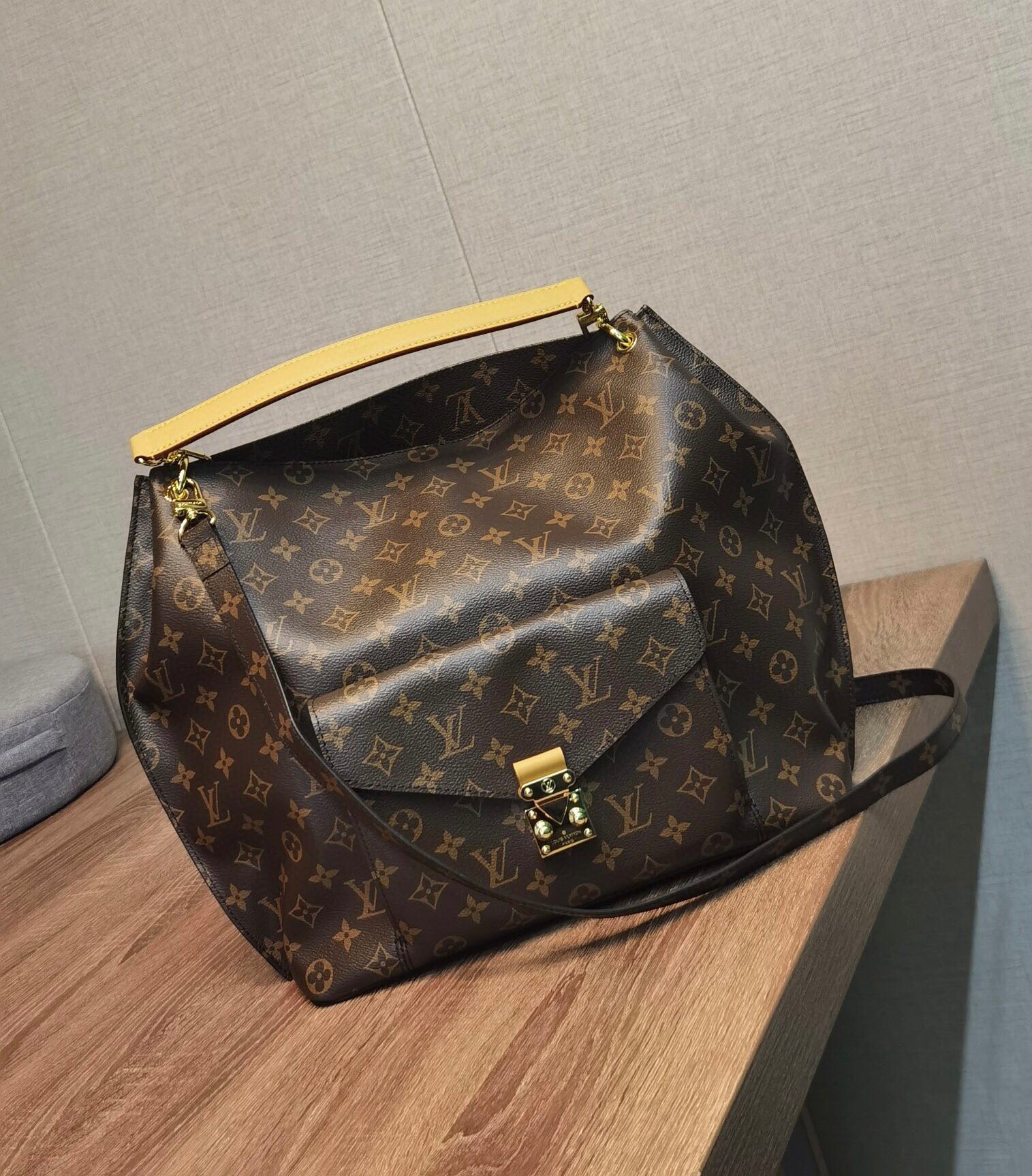 루이비통 Louis Vuitton 40781 토트 백 32CM