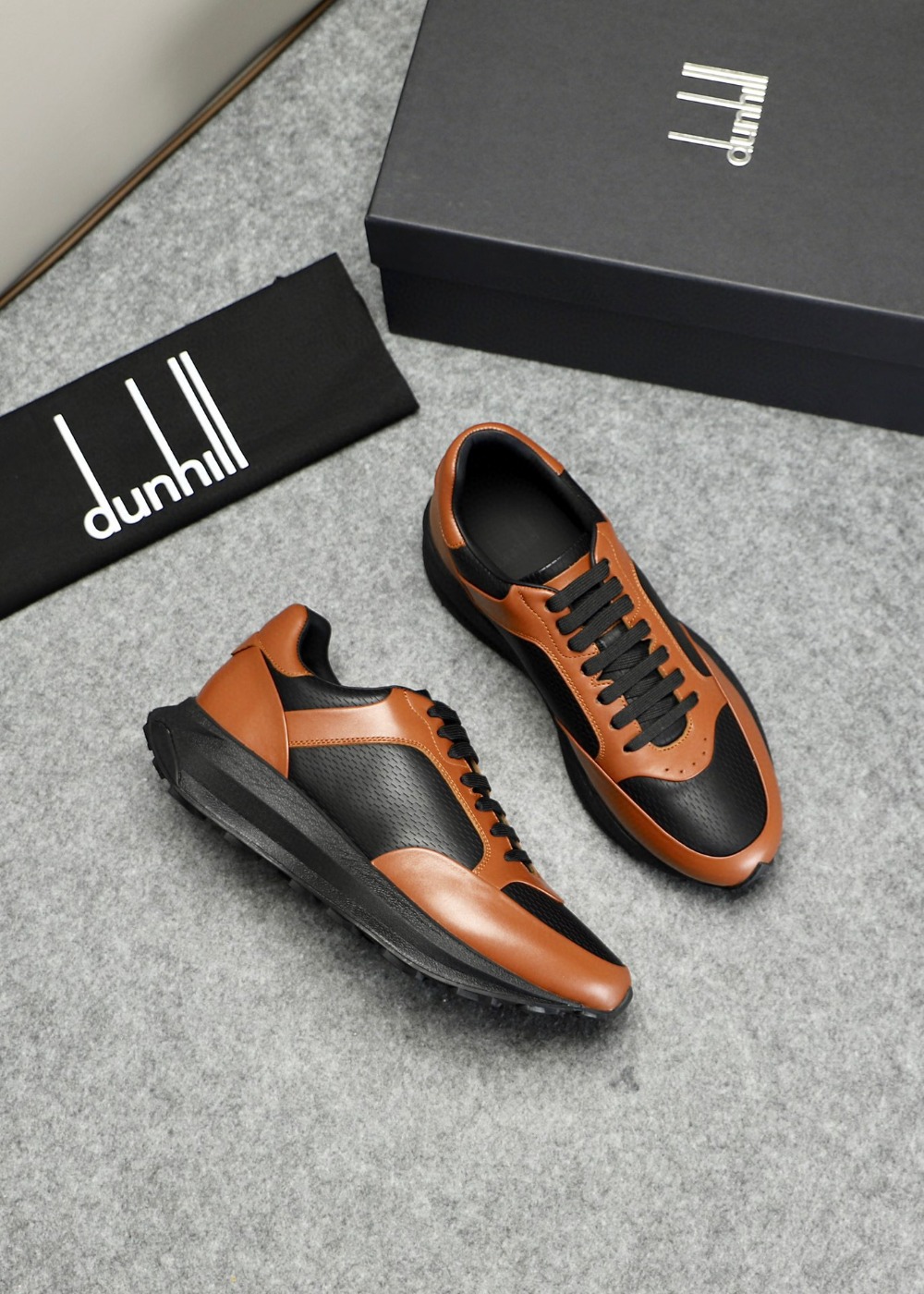 던힐 Dunhill 스니커즈