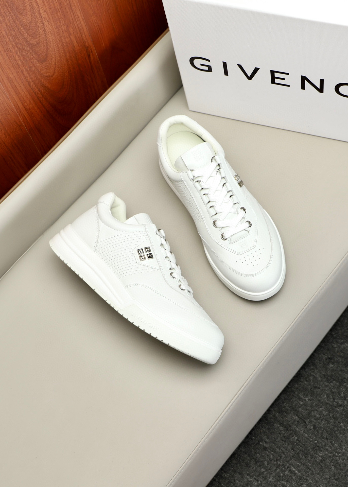 지방시 Givenchy 스니커즈