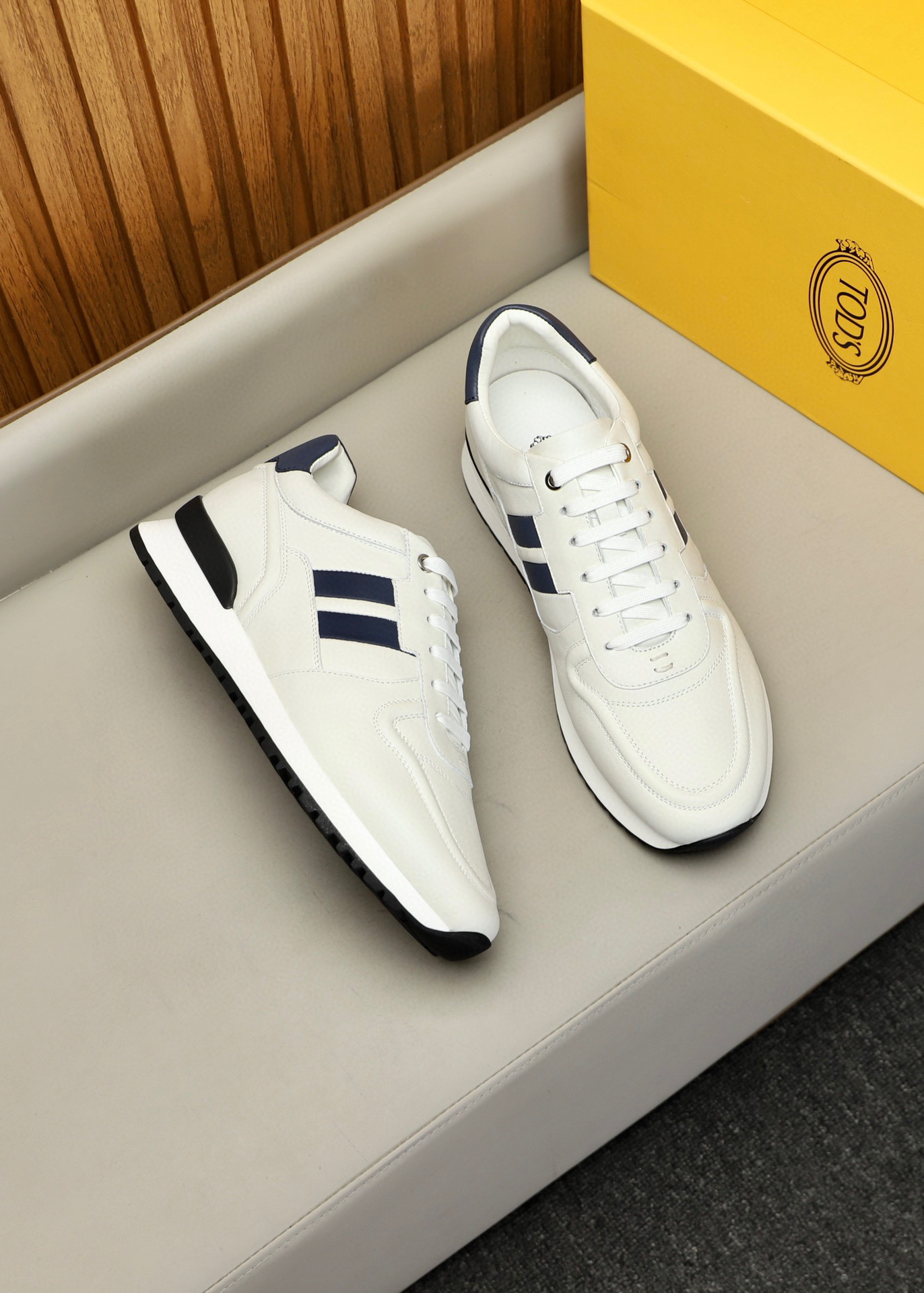 토즈 TOD'S 스니커즈