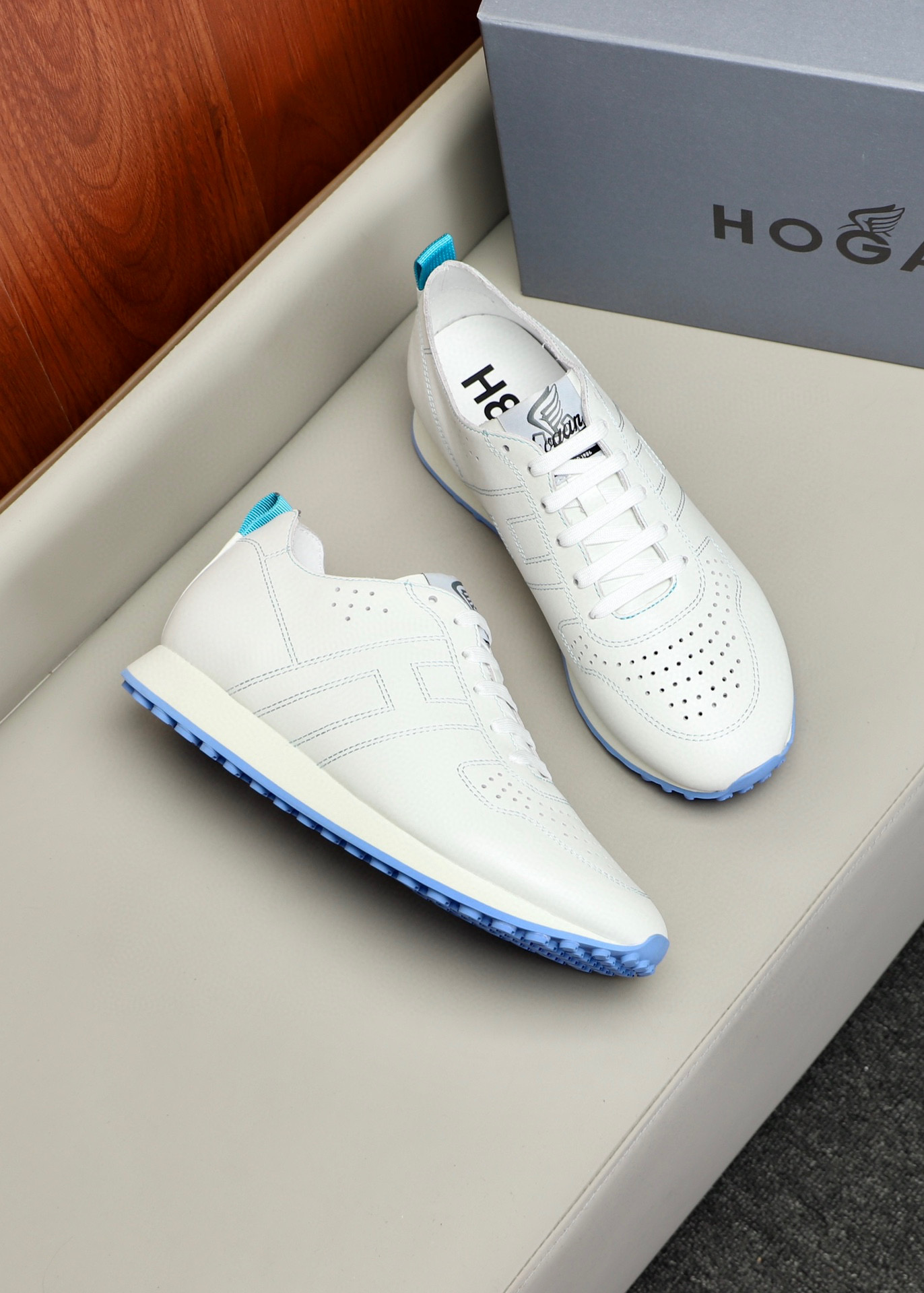 HOGAN 스니커즈