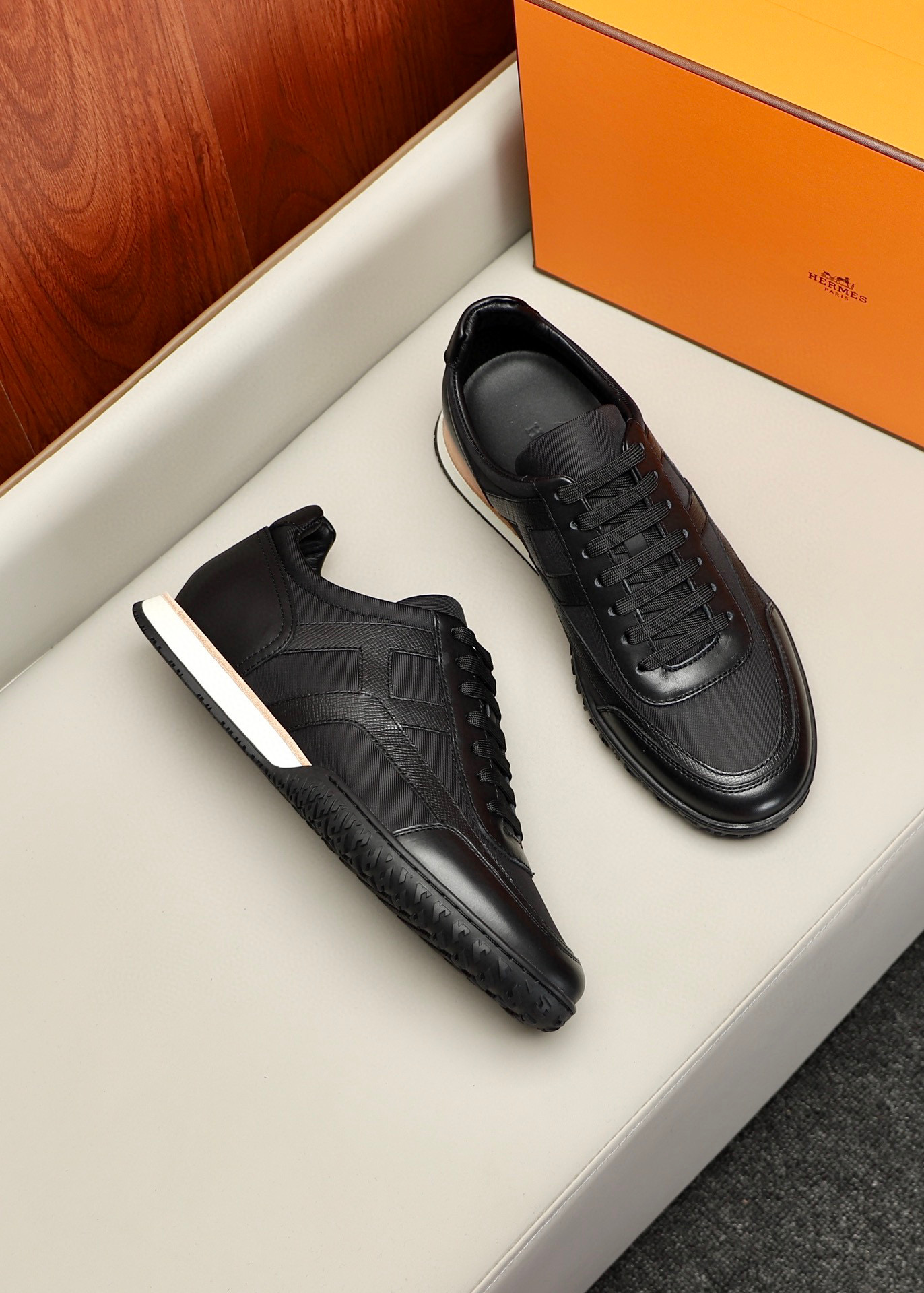 에르메스 Hermes 스니커즈