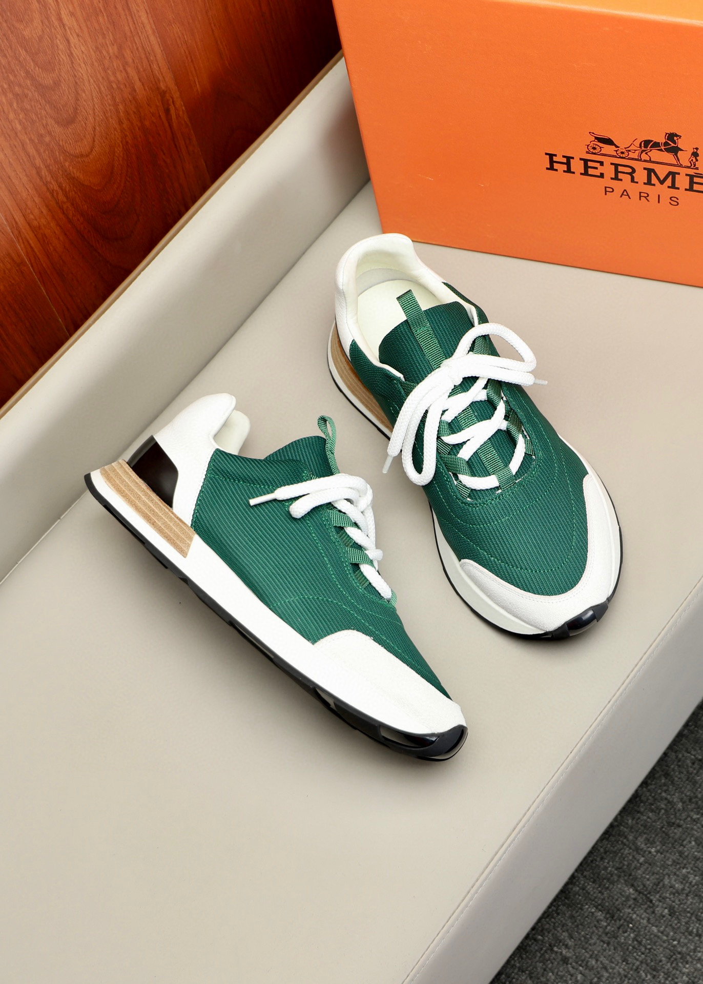 에르메스 Hermes 스니커즈