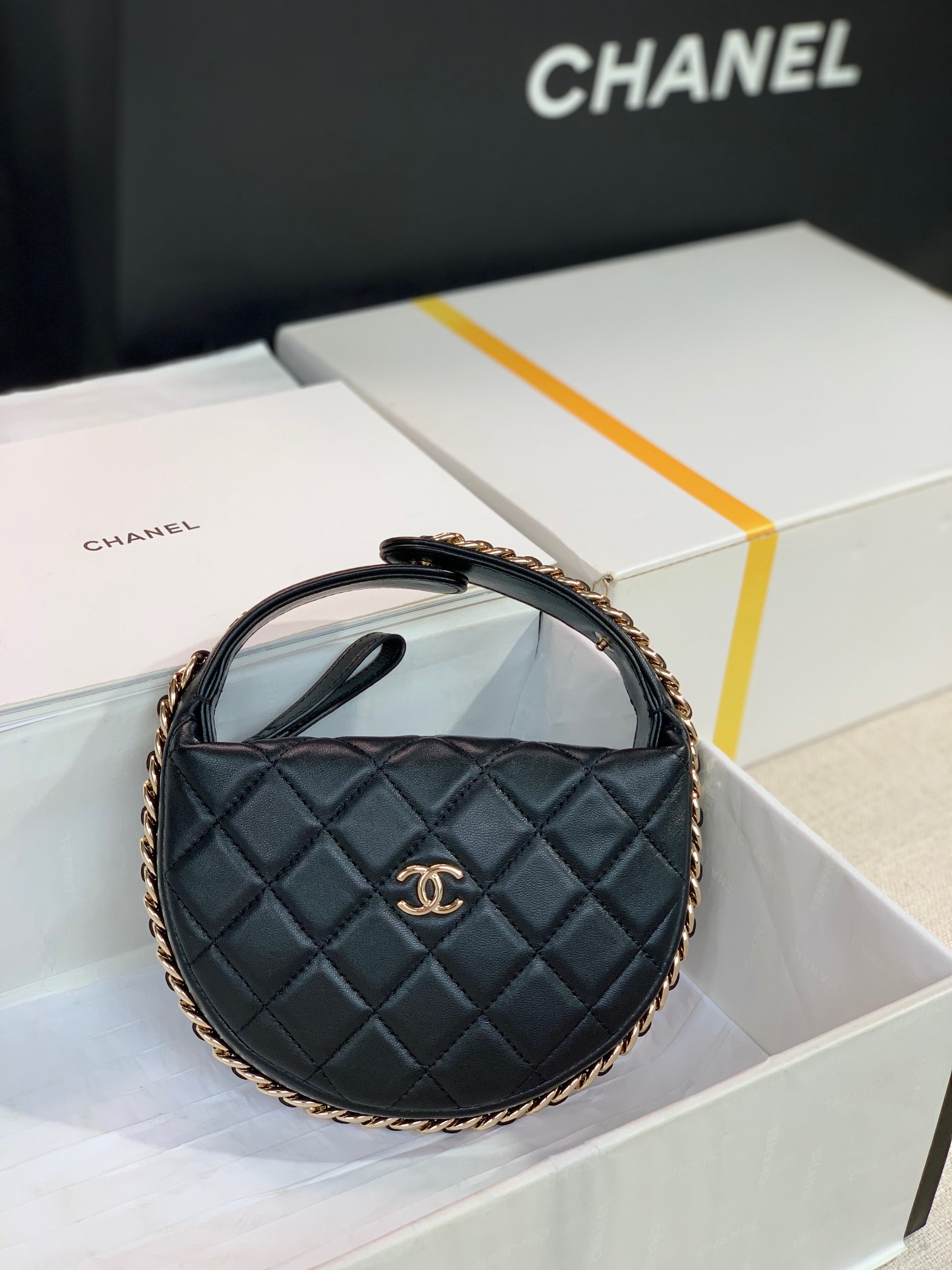 CHANEL 탑 핸들백 16CM