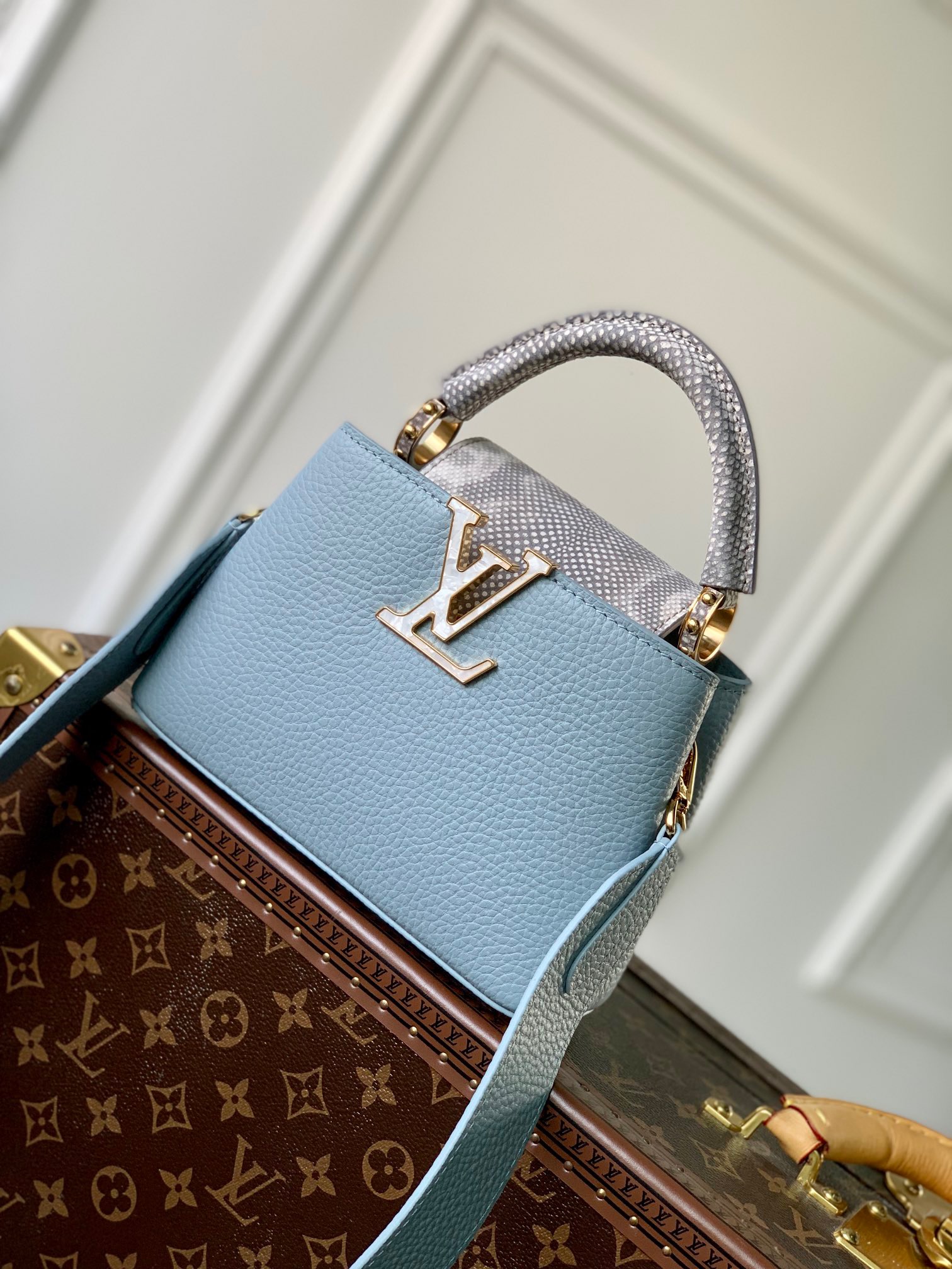 루이비통 Louis Vuitton 21166 숄더백 21CM