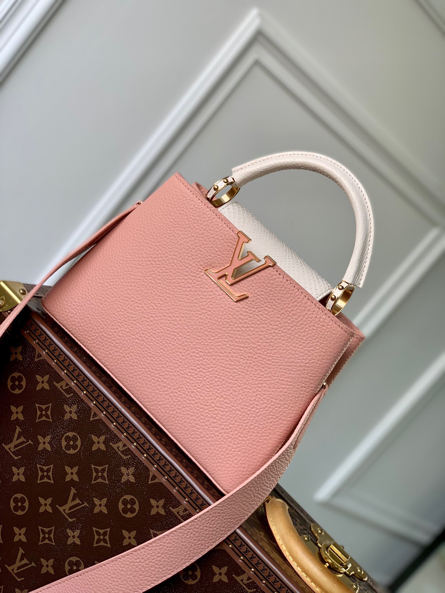 루이비통 Louis Vuitton 21166 숄더백 27CM