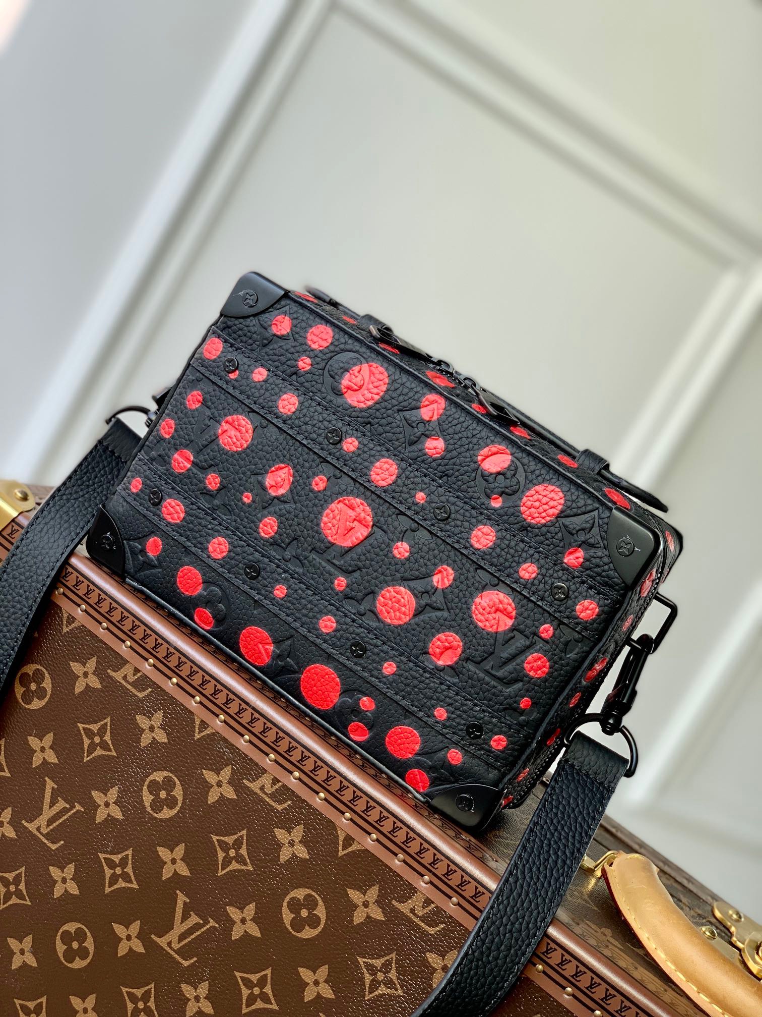 루이비통 Louis Vuitton 21677 숄더백 21.5CM