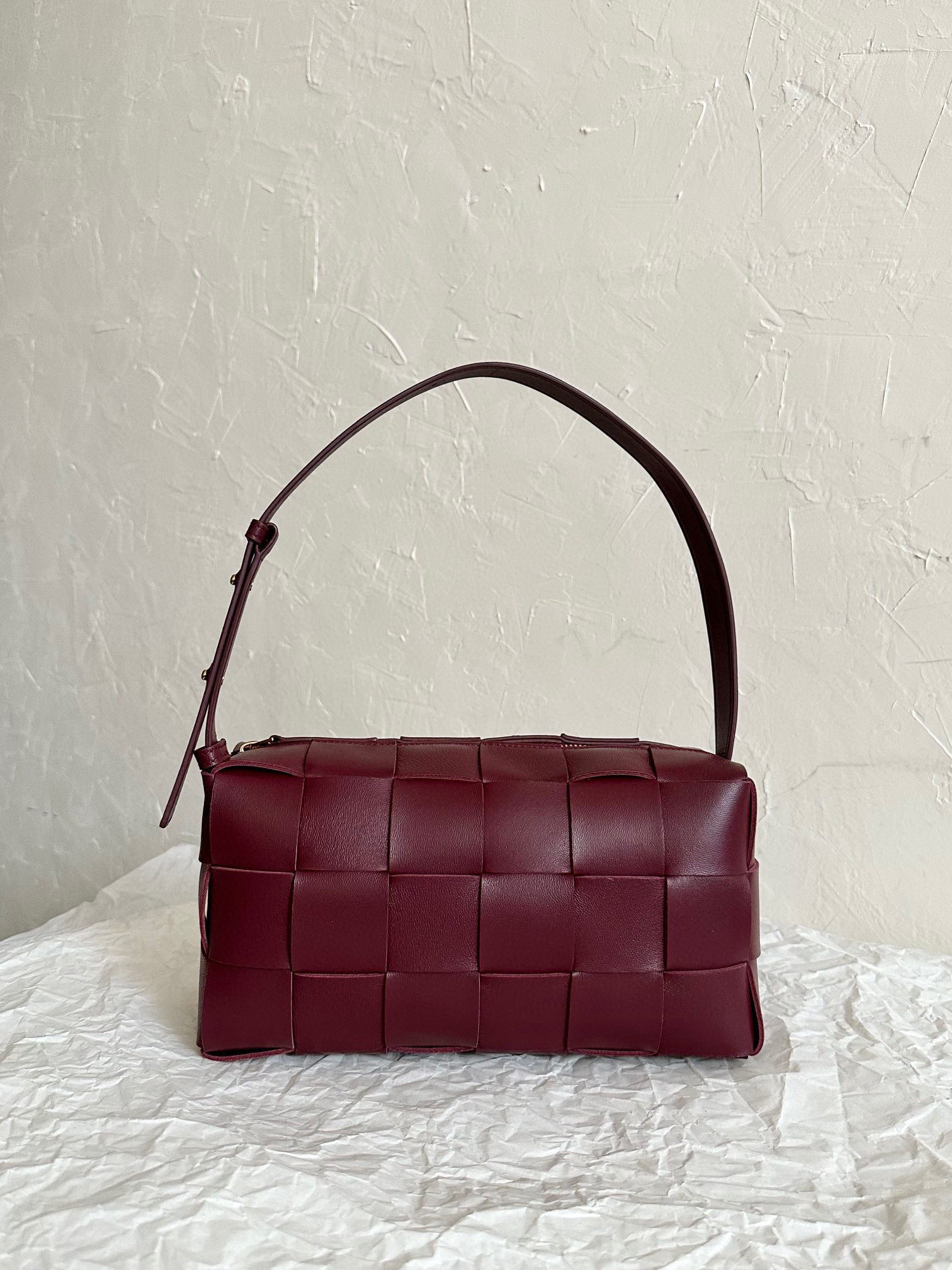 보테가베네타 Bottega Veneta 709360 브릭 카세트 28cm