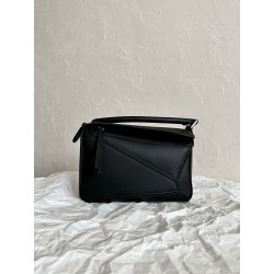 로에베 Loewe 51024 크로스 백 24cm