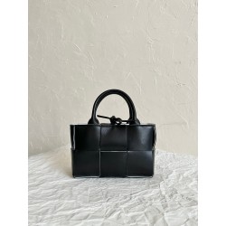 보테가베네타 Bottega Veneta 729029 캔디 아르코 토트 20cm