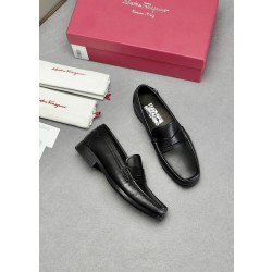 살바토레 페라가모 Salvatore Ferragamo 모카신