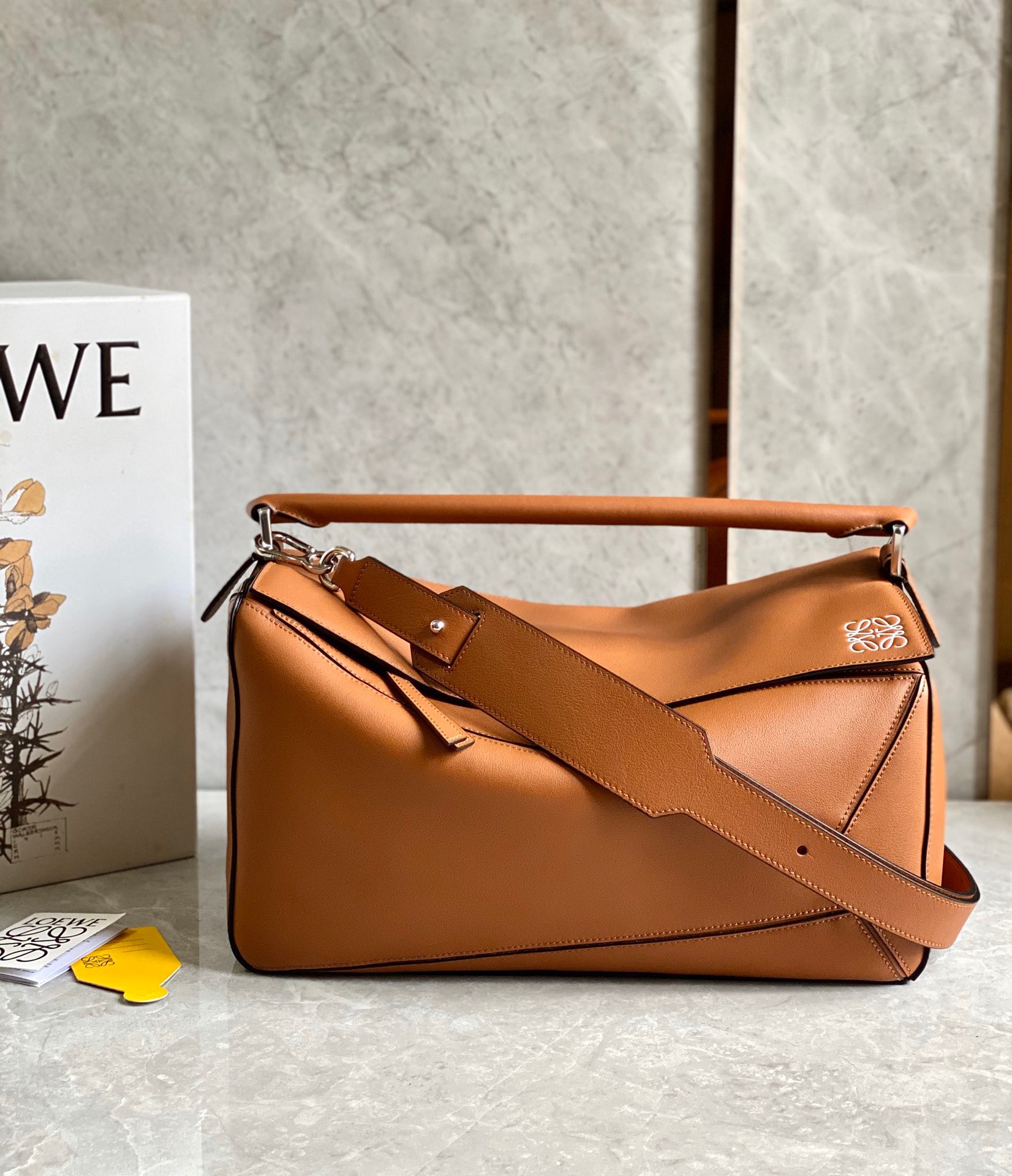 로에베 Loewe 크로스 백 35CM