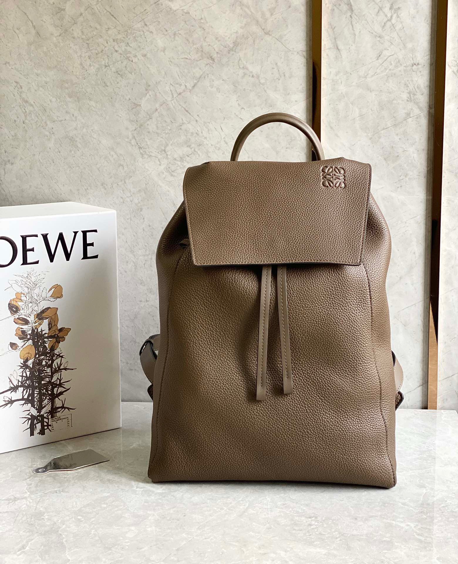 로에베 Loewe  백팩  40.5CM