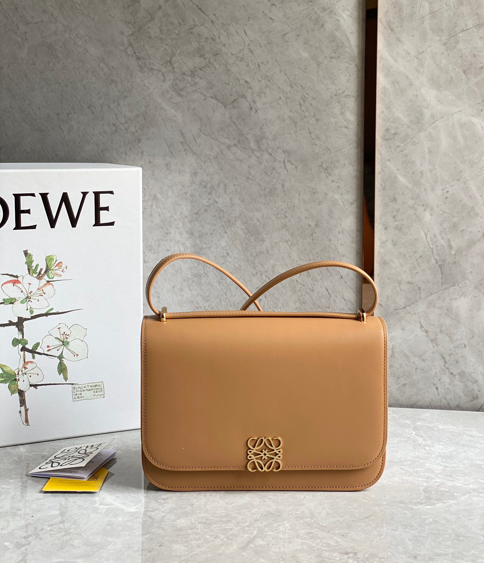 로에베 Loewe Goya 크로스 백 22.5CM