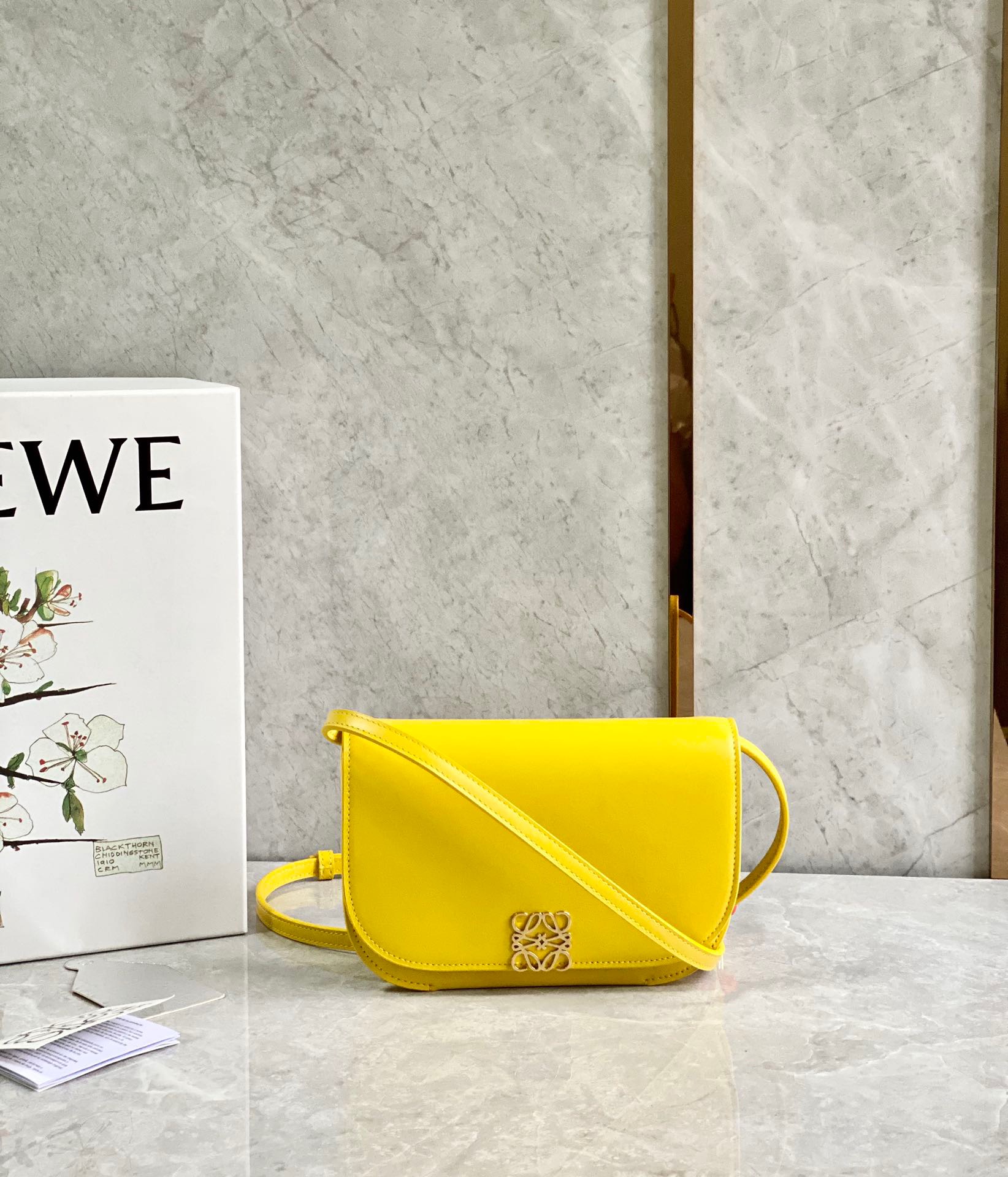 로에베 Loewe Goya 크로스 백 18.5CM