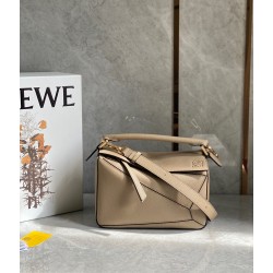 로에베 Loewe 크로스 백 24CM