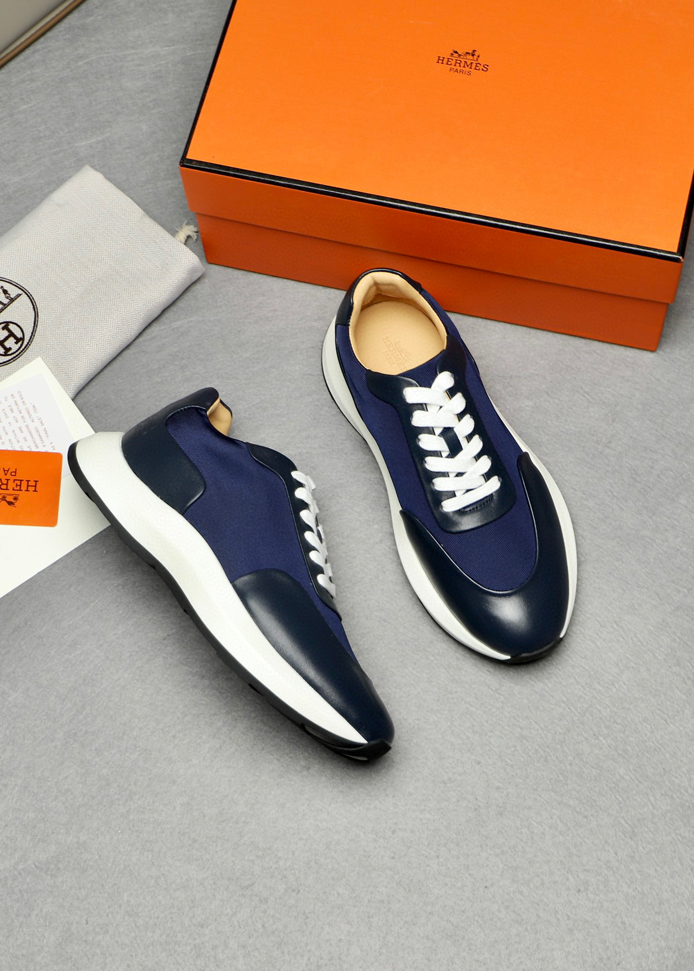 에르메스 Hermes 스니커즈