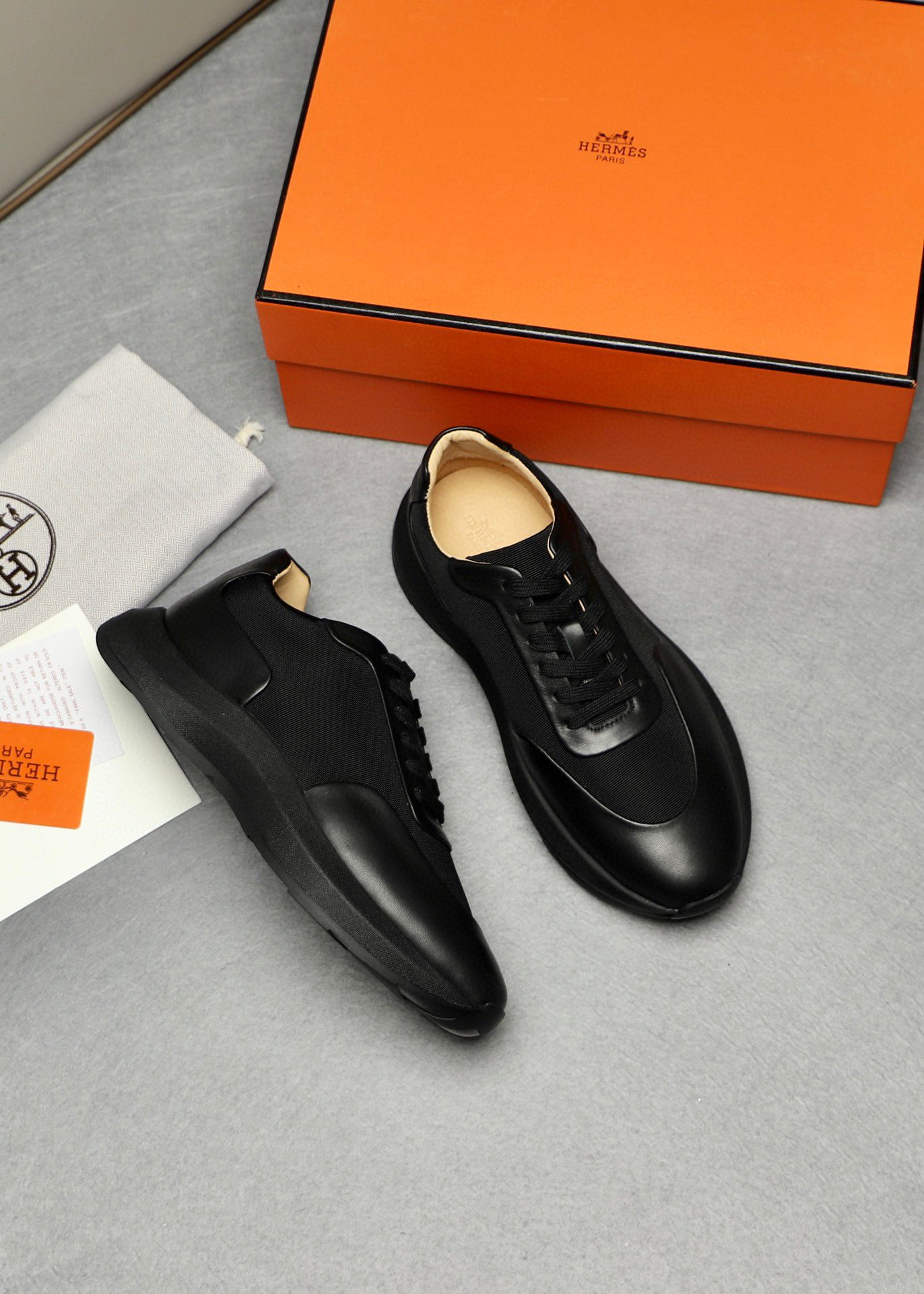 에르메스 Hermes 스니커즈