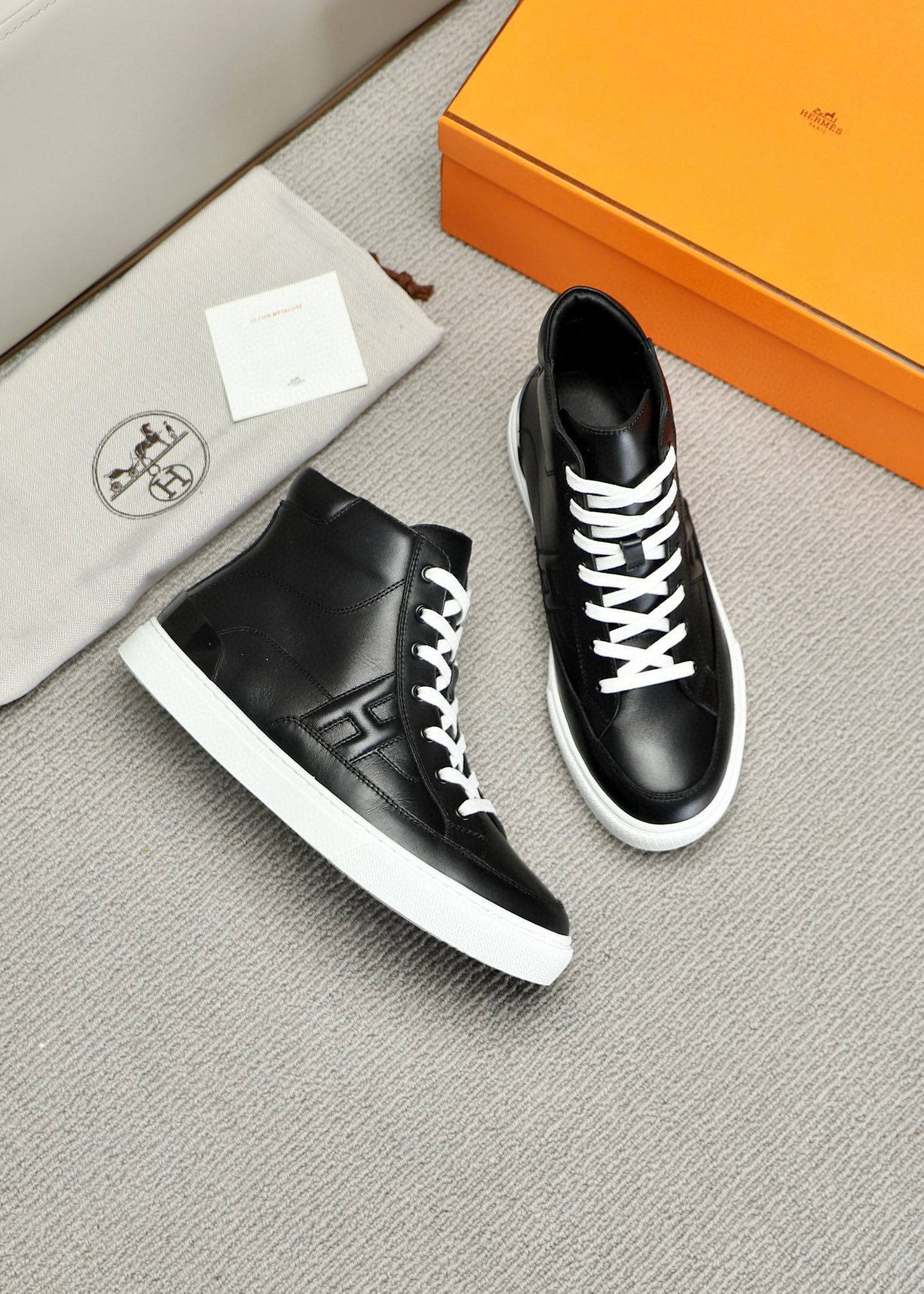 에르메스 Hermes 스니커즈