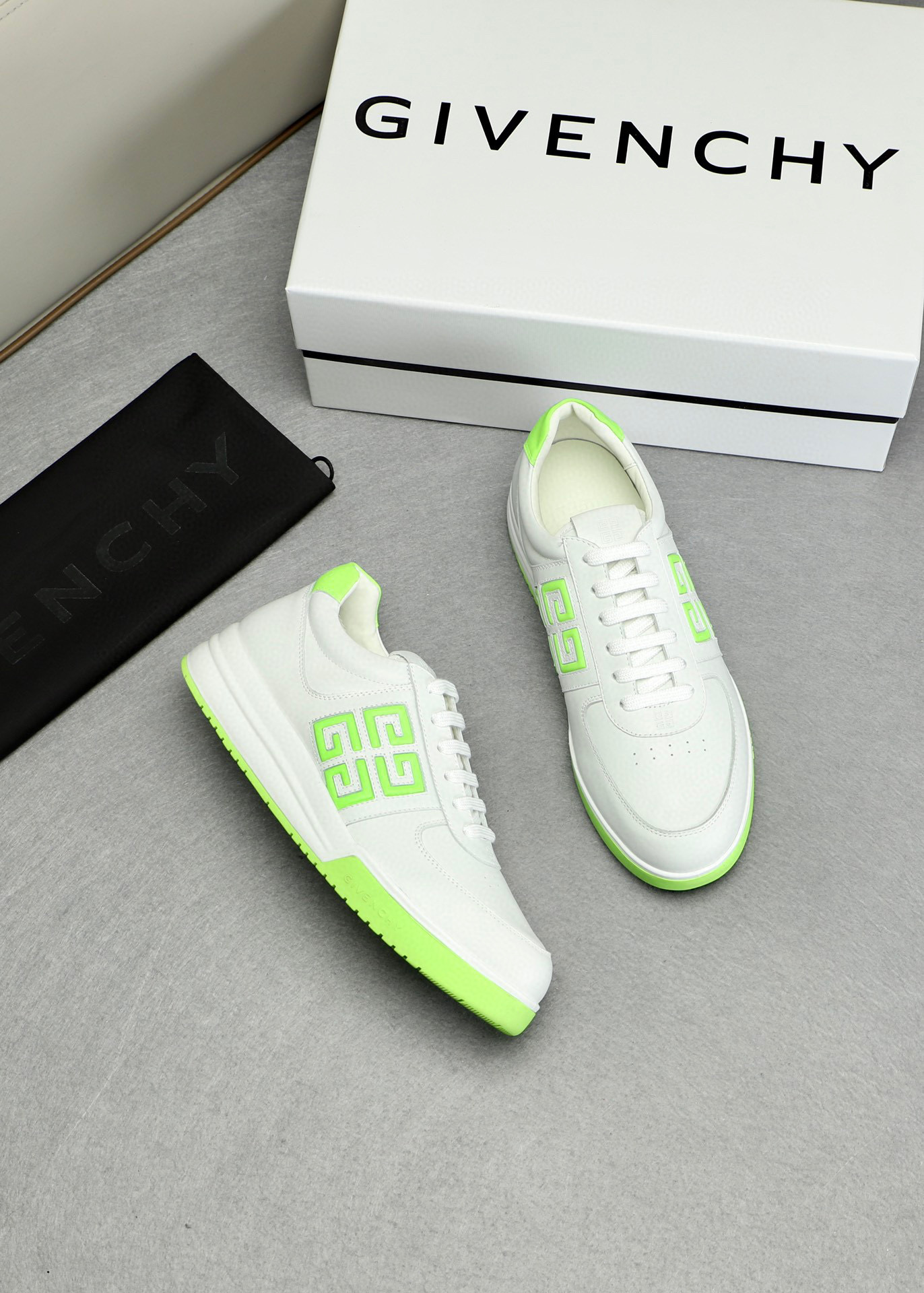 지방시 Givenchy 스니커즈