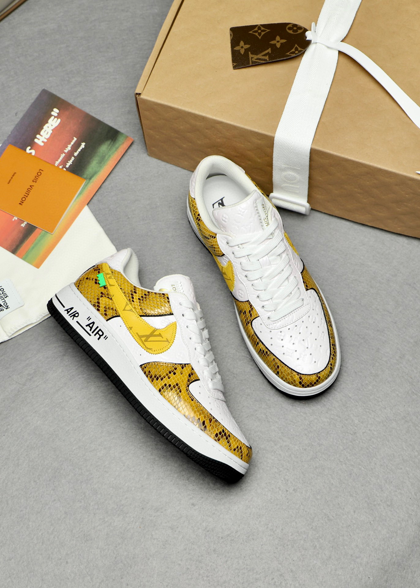 루이비통 Louis Vuitton X Nike 스니커즈
