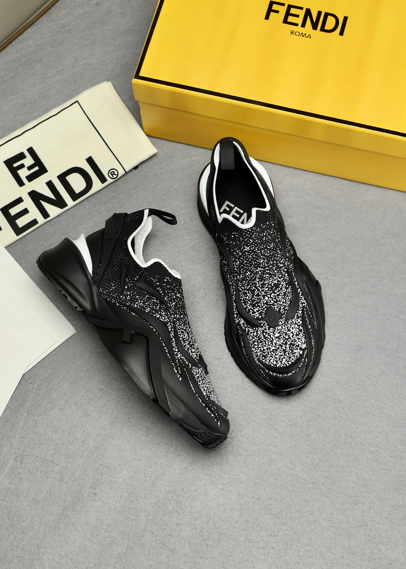 펜디 FENDI 운동화