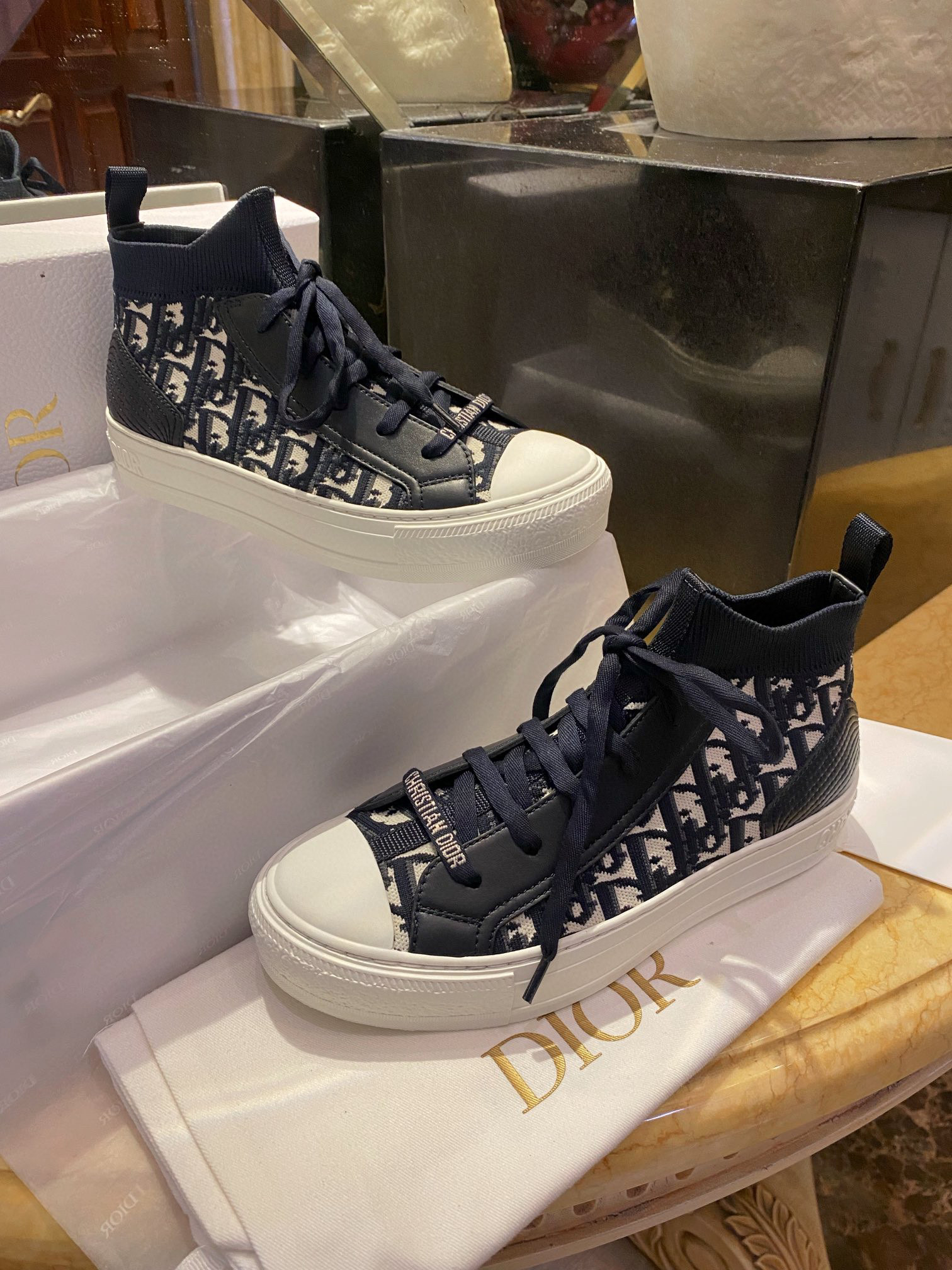 디올 Dior 스니커즈
