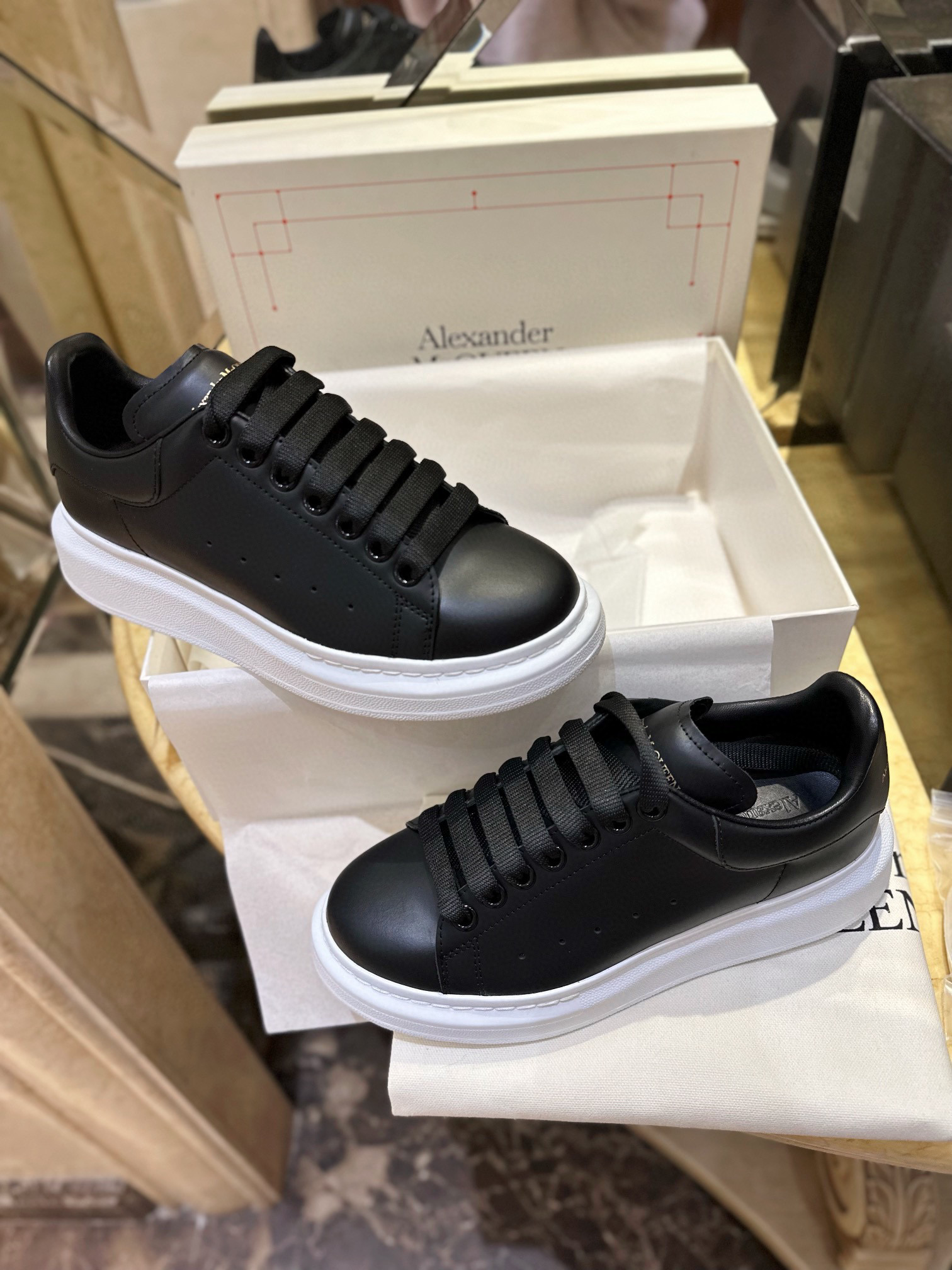 Alexander McQueen 운동화