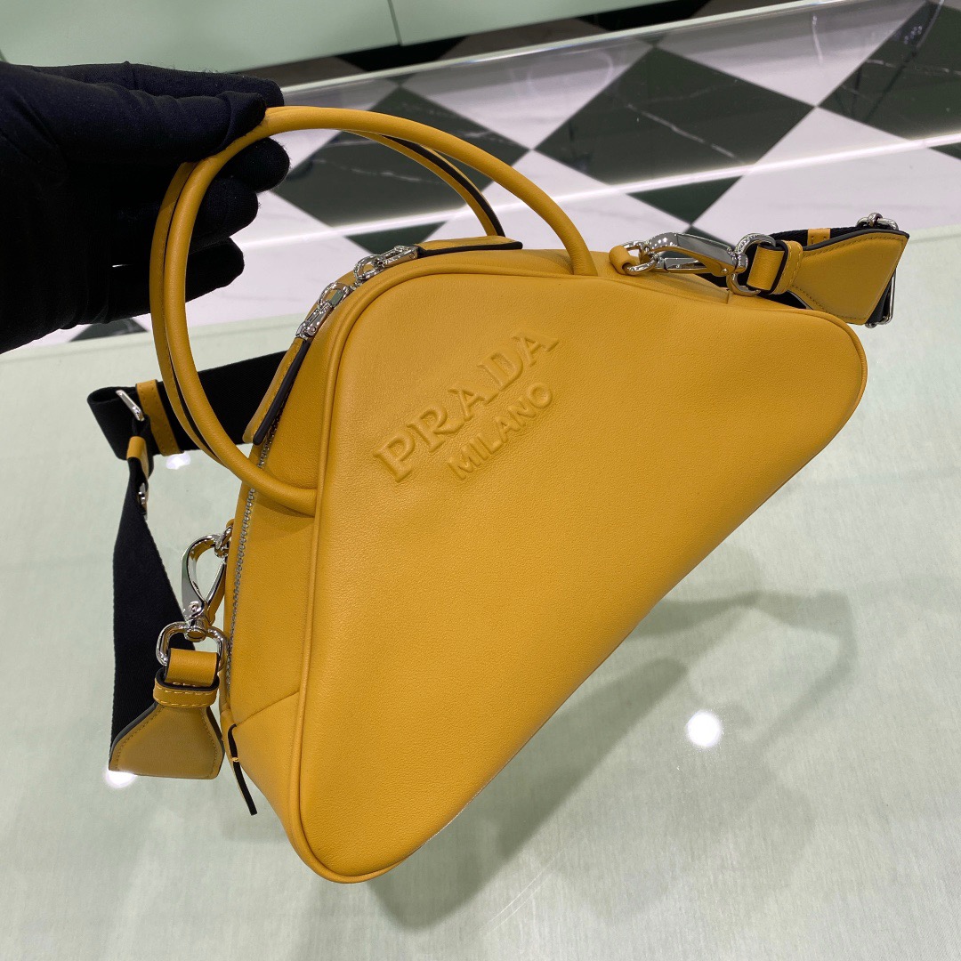 프라다 Prada 1BB082 탑 핸들백 25CM