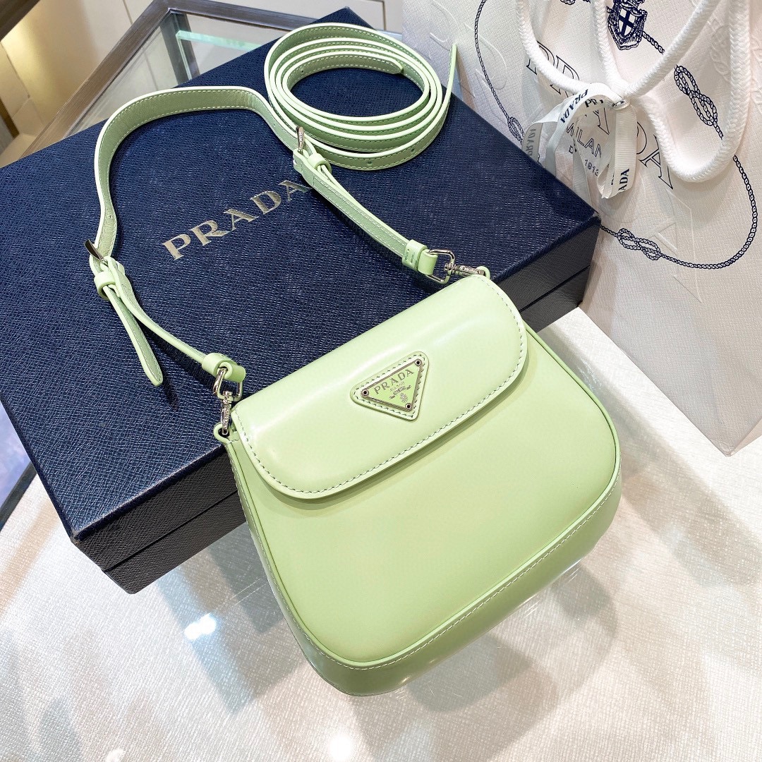 프라다 Prada  크로스 백 17CM