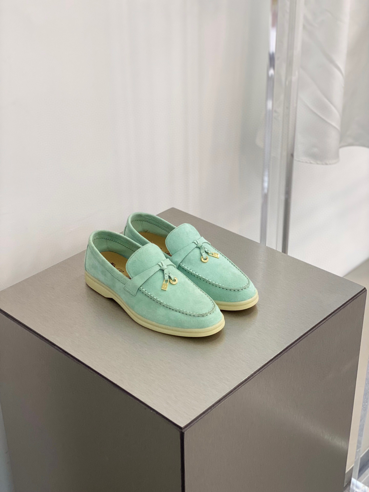 로로피아나 Loro Piana Summer Charms Walk 썸머 참스 워크 로퍼