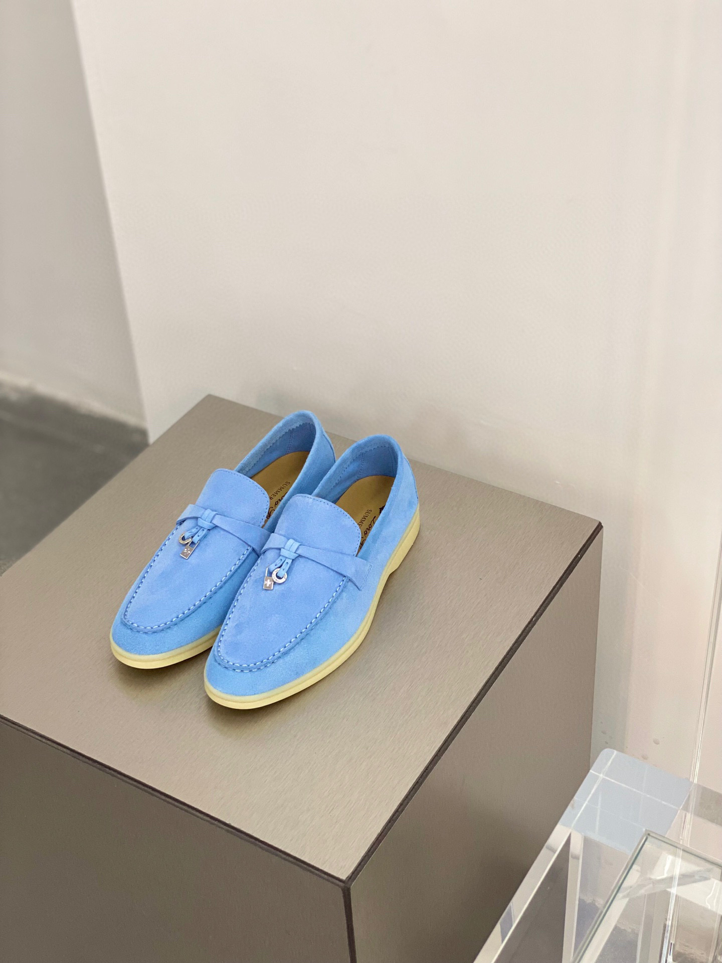 로로피아나 Loro Piana Summer Charms Walk 썸머 참스 워크 로퍼