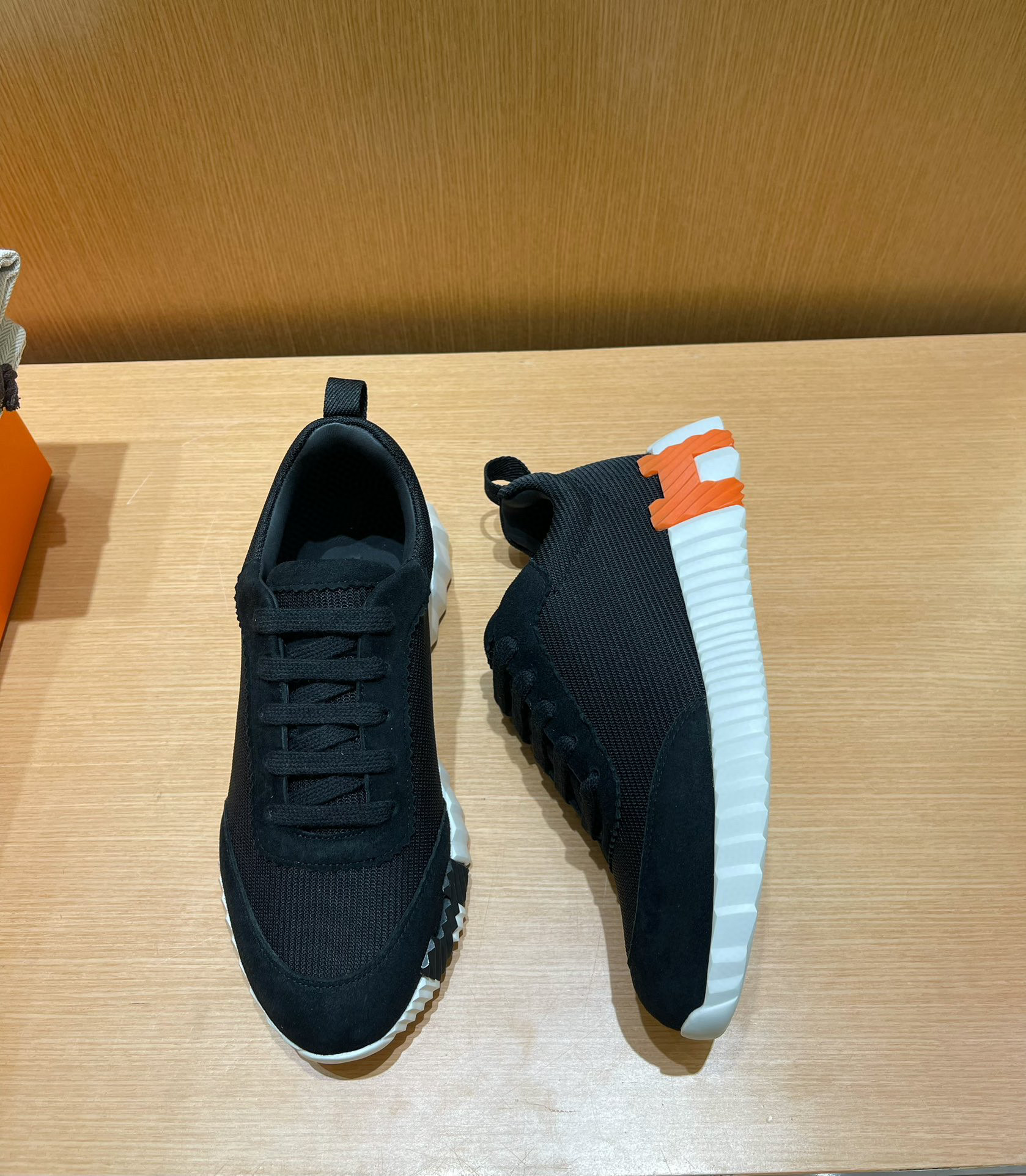 에르메스 Hermes Bouncing 바운싱 스니커즈