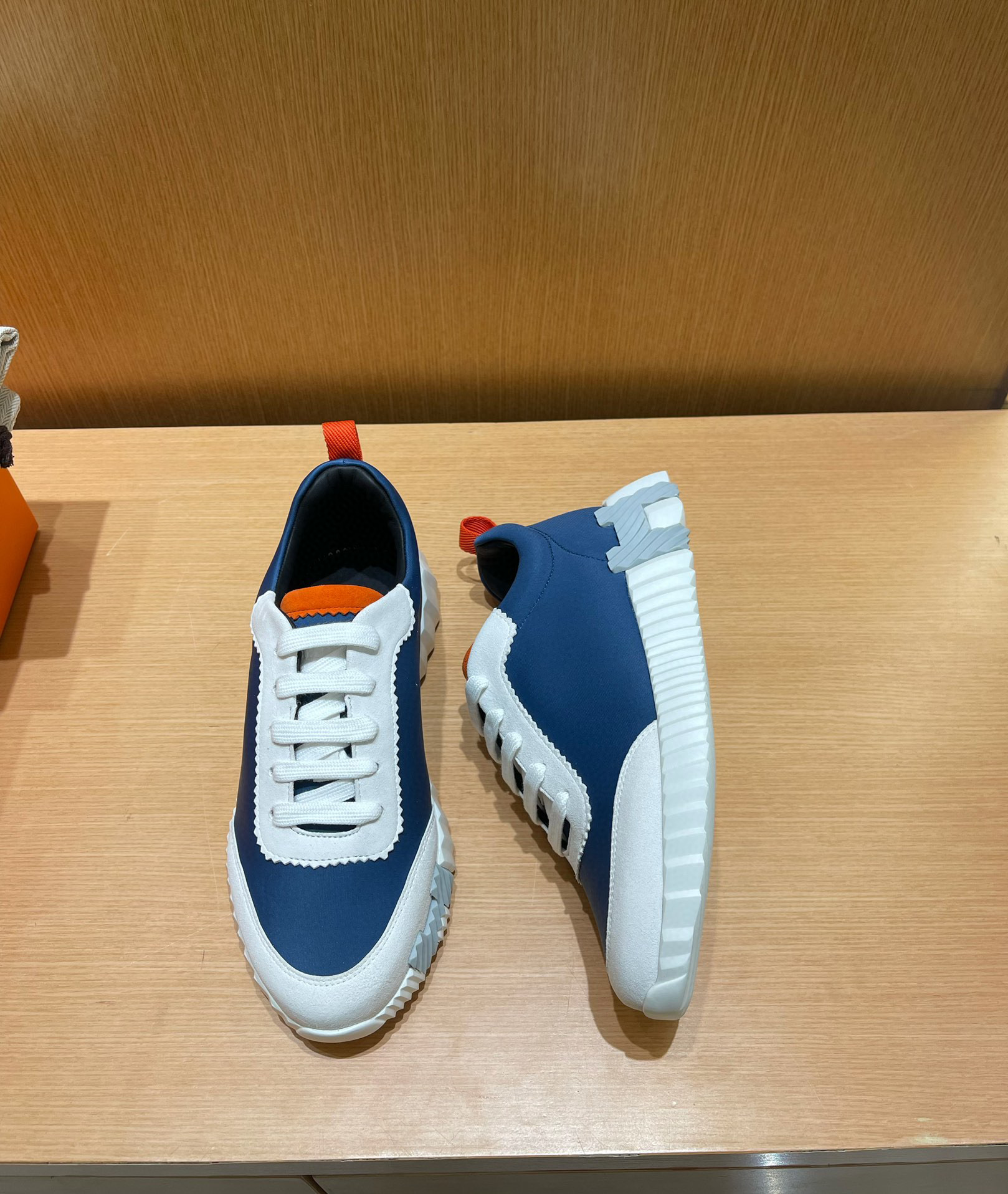 에르메스 Hermes Bouncing 바운싱 스니커즈
