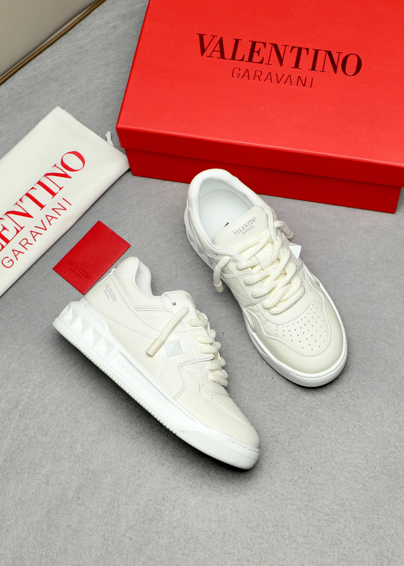 발렌티노 Valentino 운동화