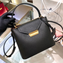 프라다 Prada 1BN012 크로스 백 24CM