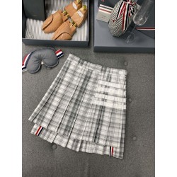 톰브라운 Thom Browne 스커트