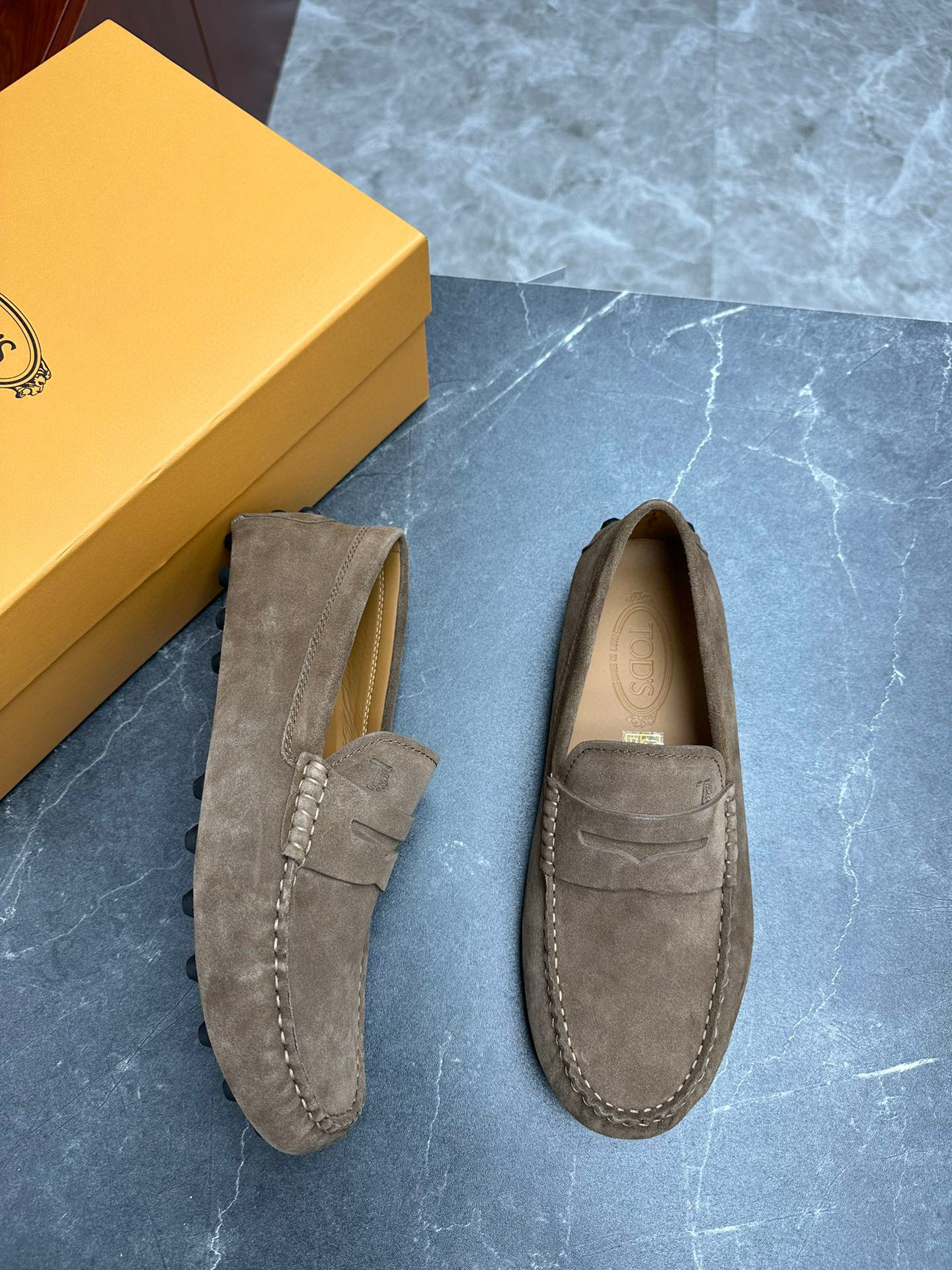 토즈 TOD'S 로퍼